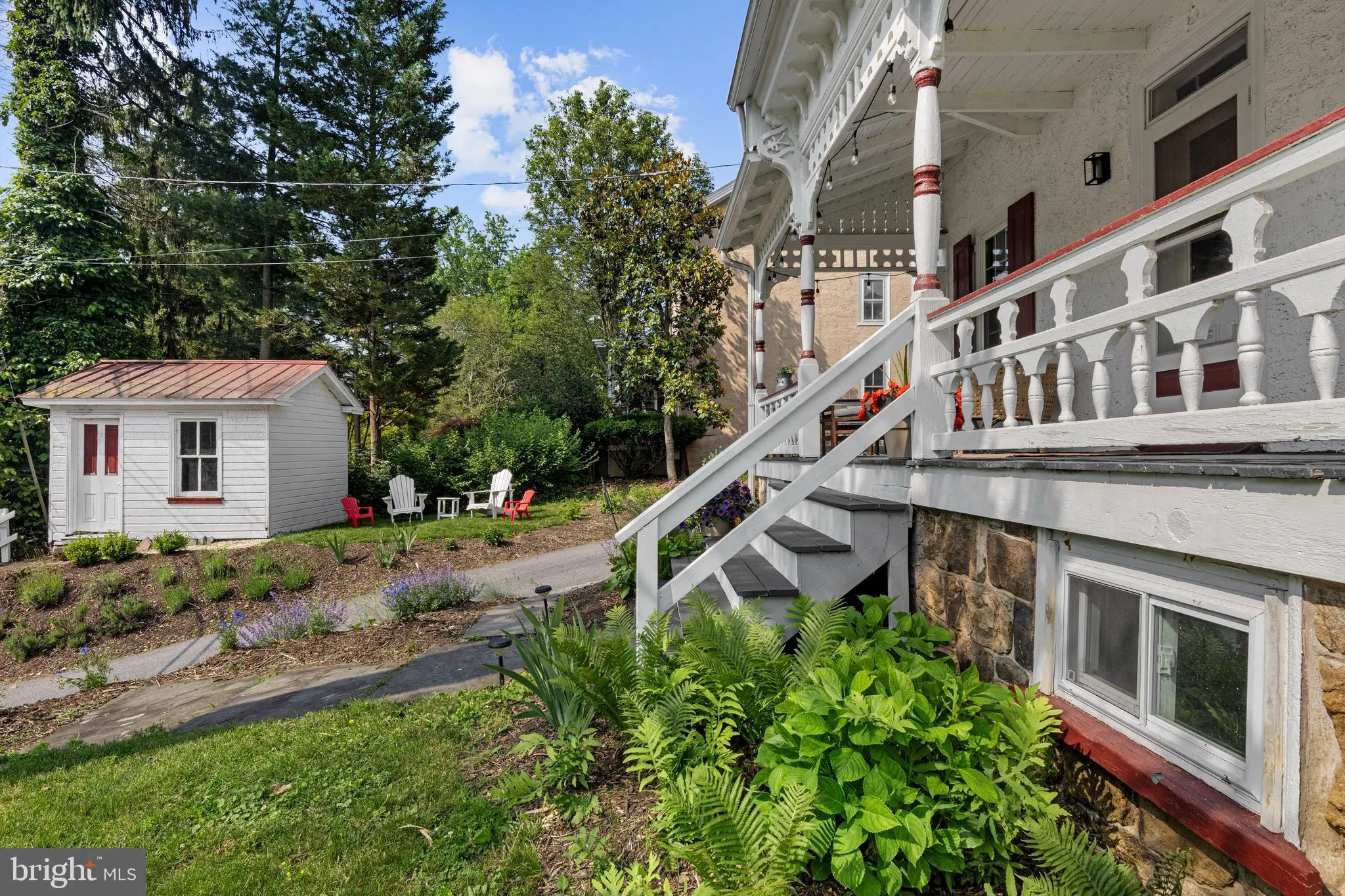 Phoenixville, Pennsylvania 19460, United States, 5 Bedrooms Bedrooms, ,2 BathroomsBathrooms,Residential,Contingent,141959