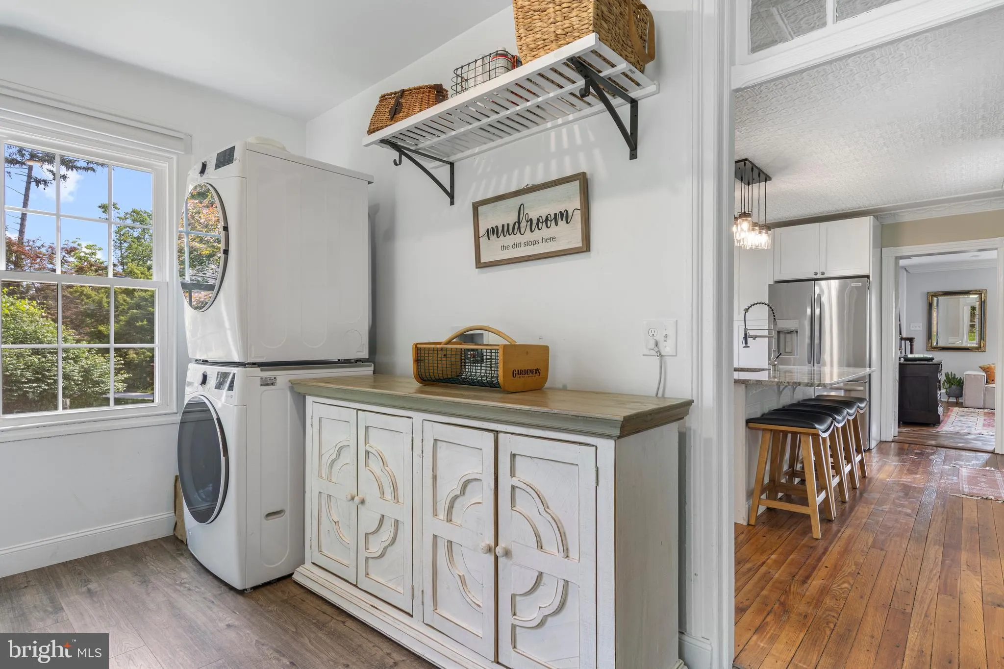 Phoenixville, Pennsylvania 19460, United States, 5 Bedrooms Bedrooms, ,2 BathroomsBathrooms,Residential,Contingent,141959