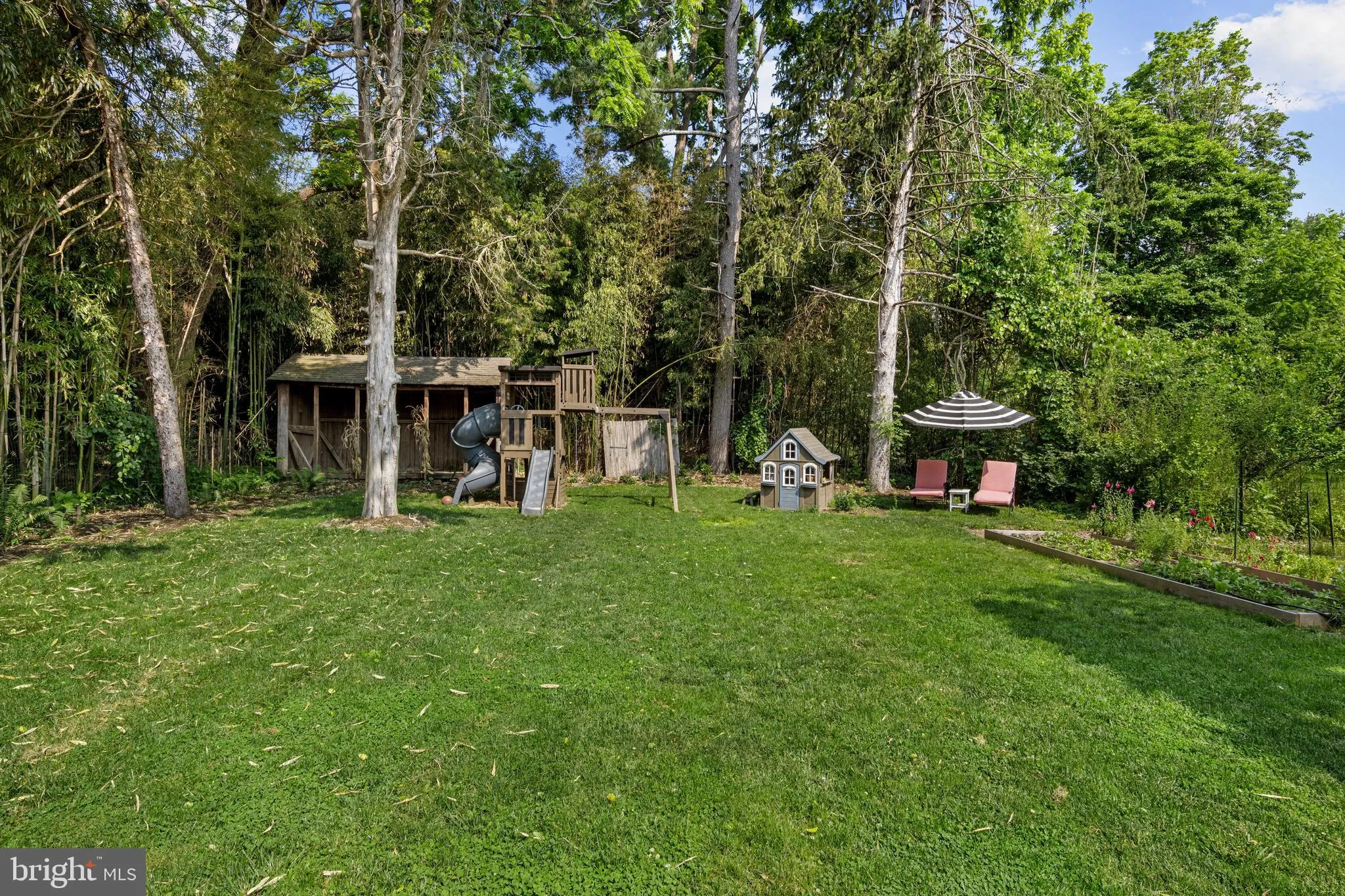 Phoenixville, Pennsylvania 19460, United States, 5 Bedrooms Bedrooms, ,2 BathroomsBathrooms,Residential,Contingent,141959