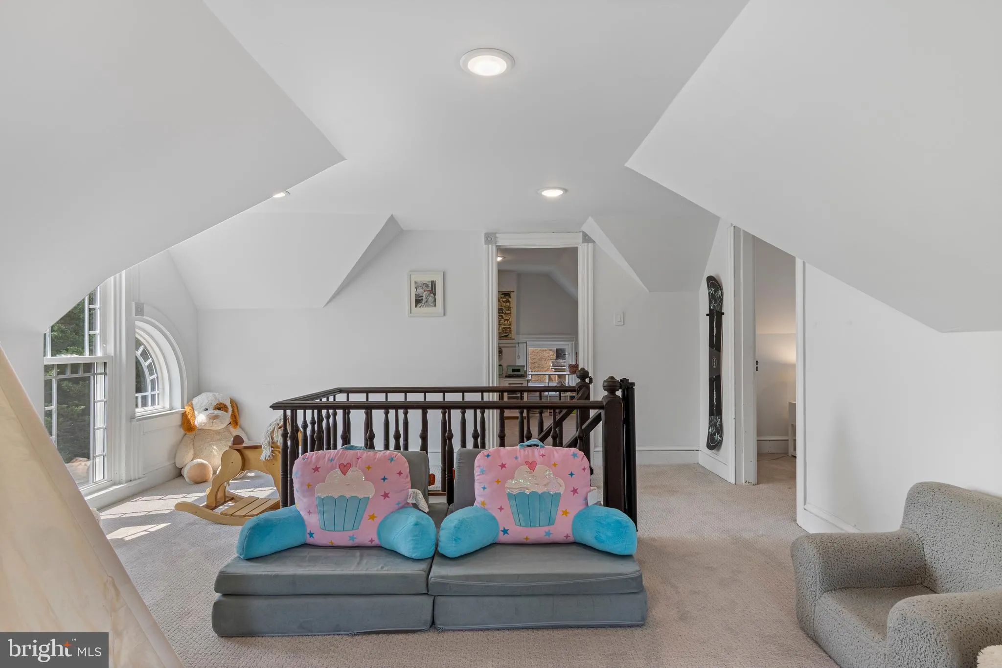 Phoenixville, Pennsylvania 19460, United States, 5 Bedrooms Bedrooms, ,2 BathroomsBathrooms,Residential,Contingent,141959