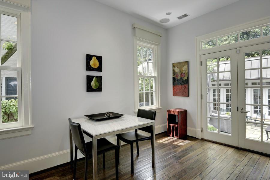 GEORGETOWN - Residential