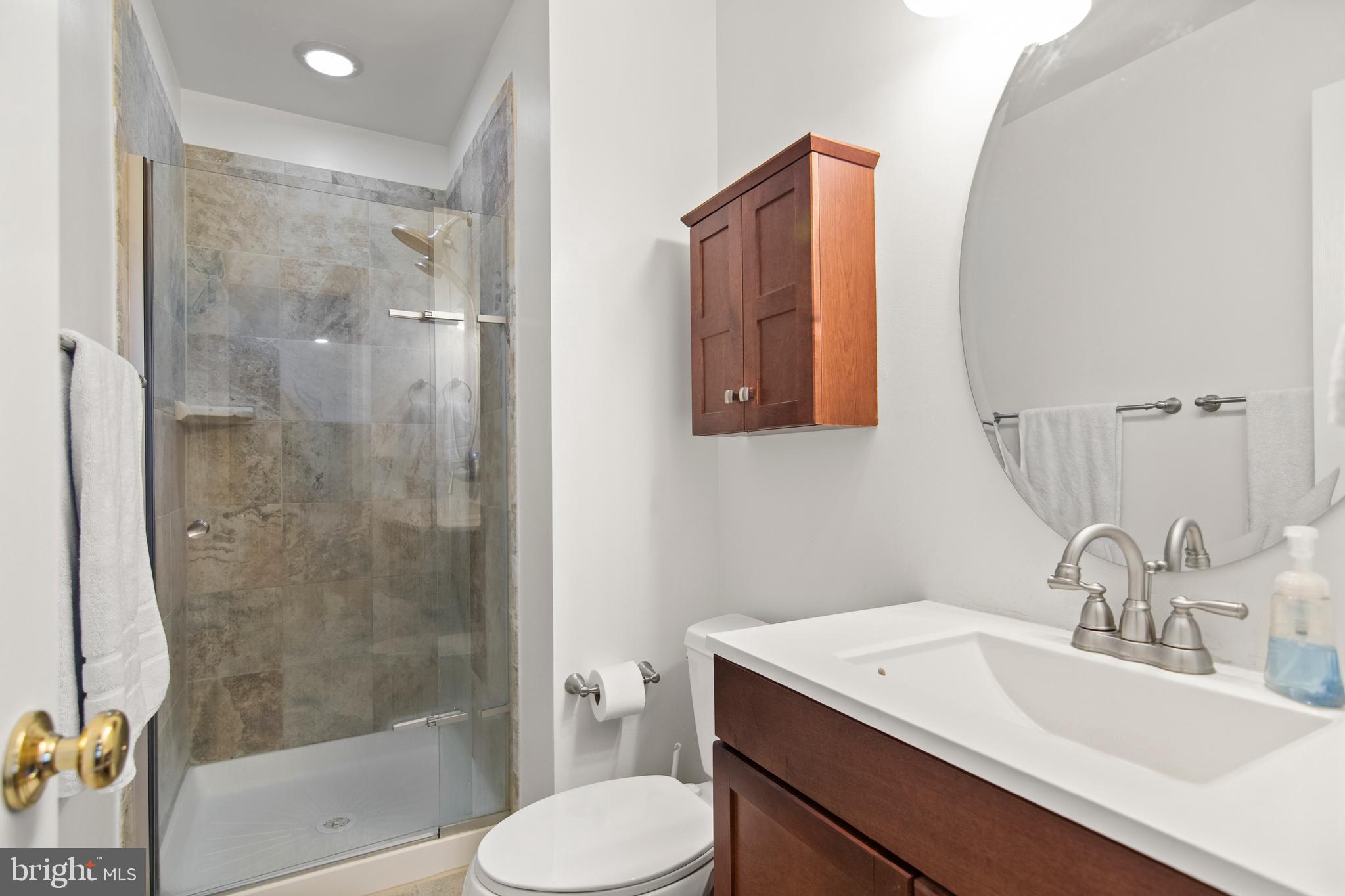 LAKEWOOD HILLS - Residential