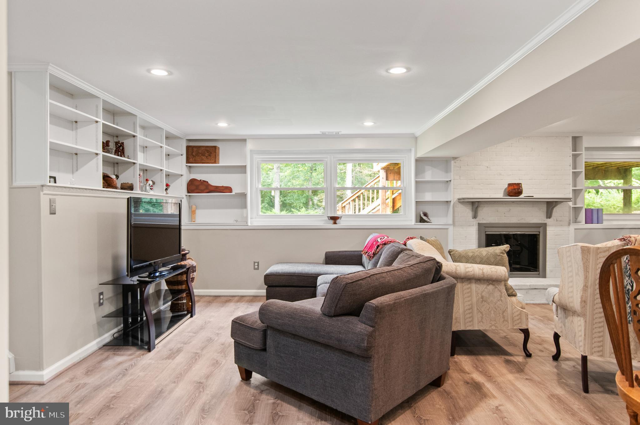 LAKEWOOD HILLS - Residential