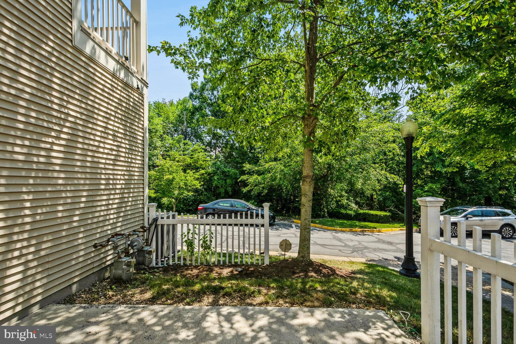 BELMONT GREENE CONDO - Residential