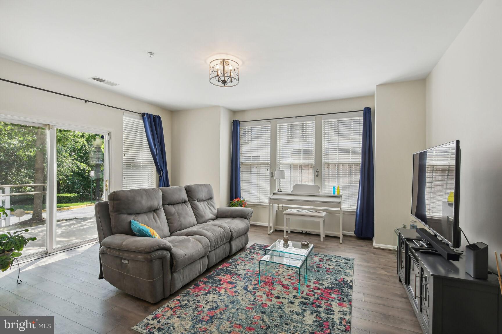 BELMONT GREENE CONDO - Residential