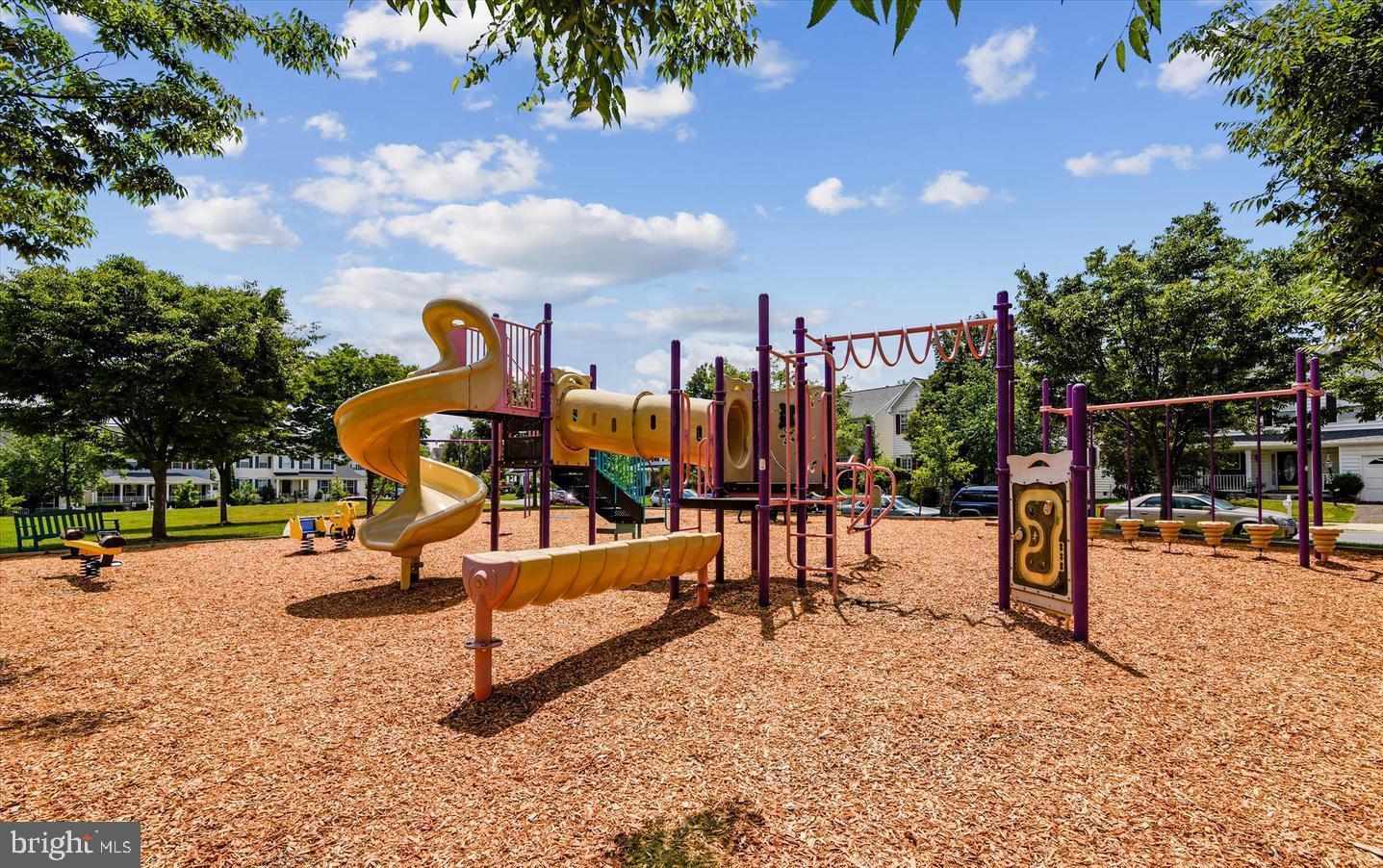 BELMONT GREENE CONDO - Residential