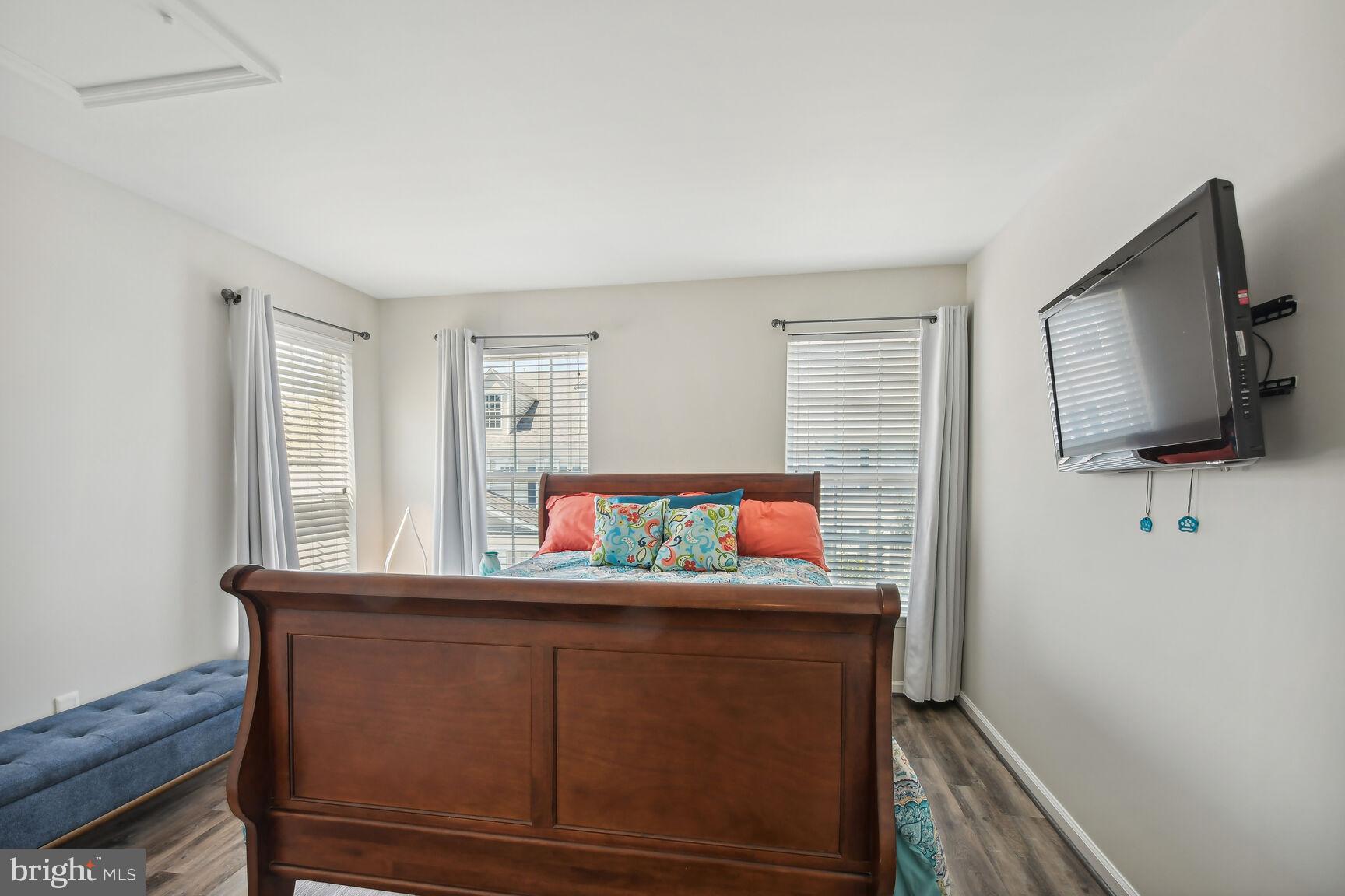 BELMONT GREENE CONDO - Residential