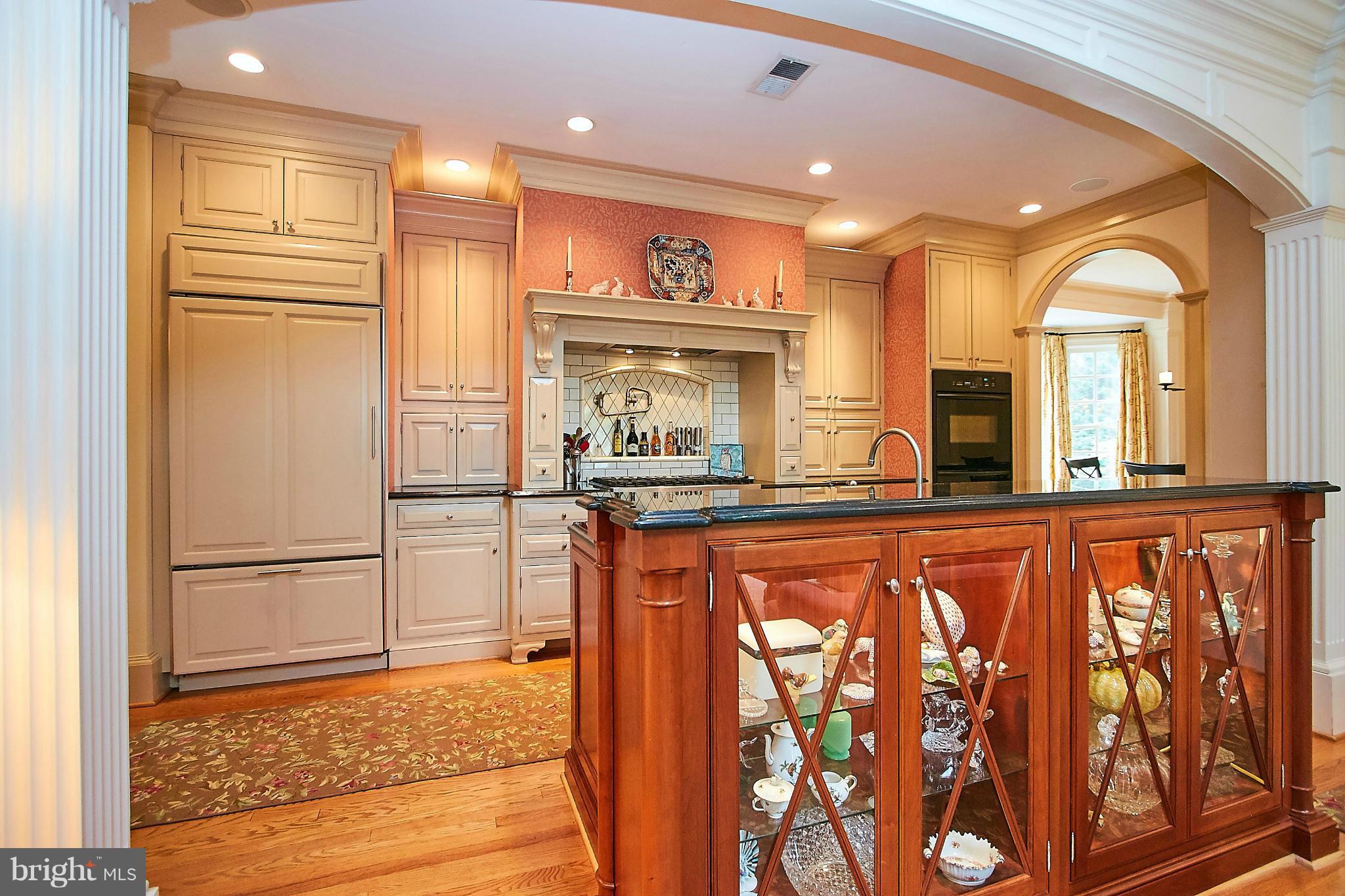 COUNTRY CLUB HILLS - Residential