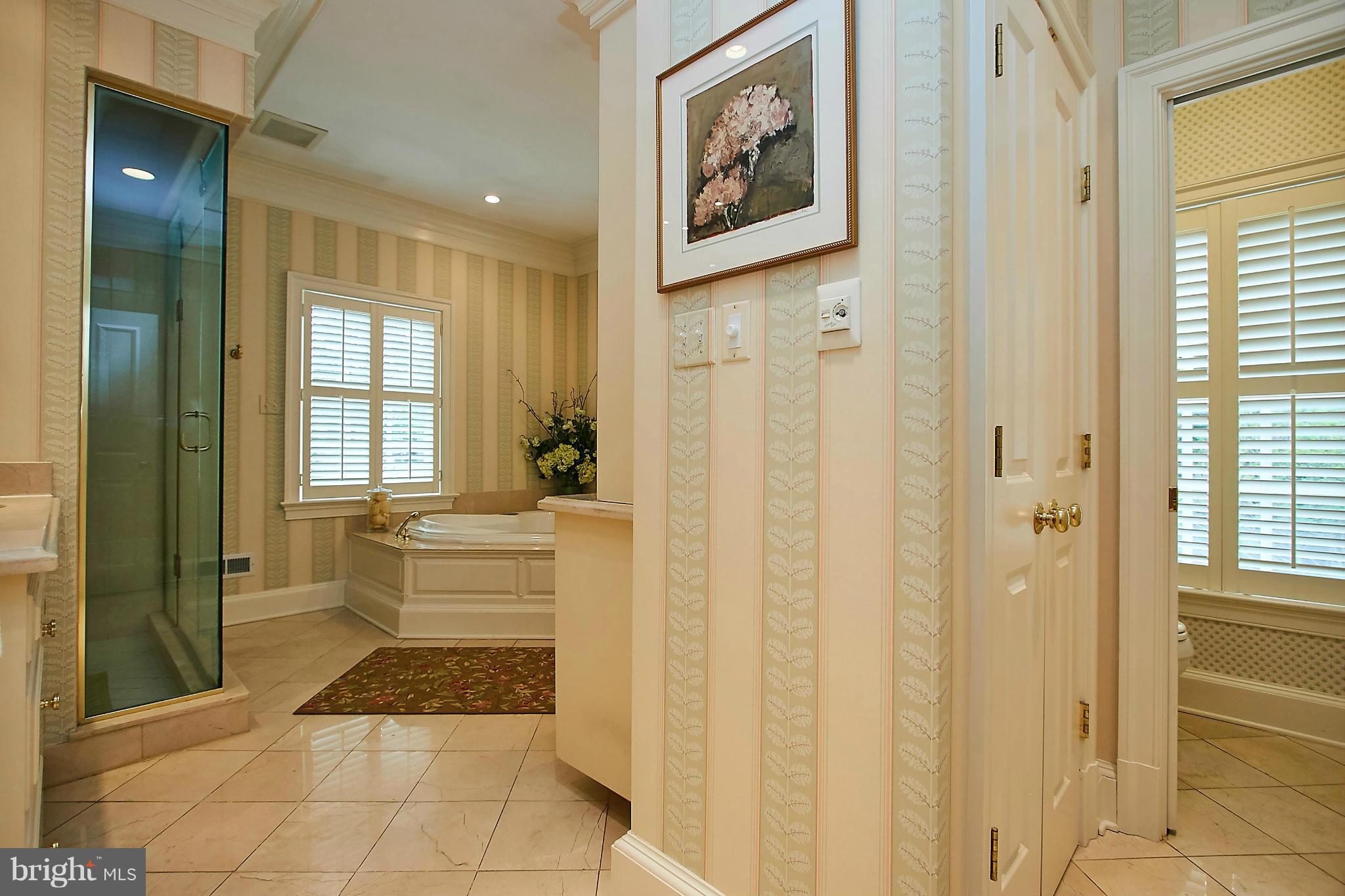 COUNTRY CLUB HILLS - Residential