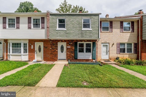 Photo of 14585 Earlham Court, WOODBRIDGE, VA 22193 (MLS # VAPW2128858)