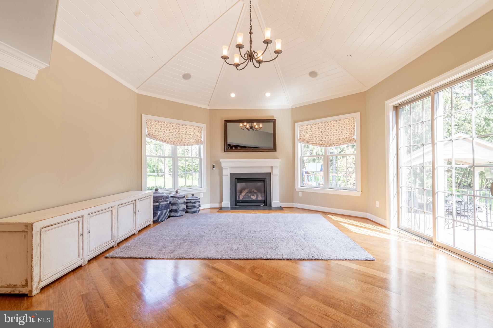 WORTHINGTON VALLEY - Residential