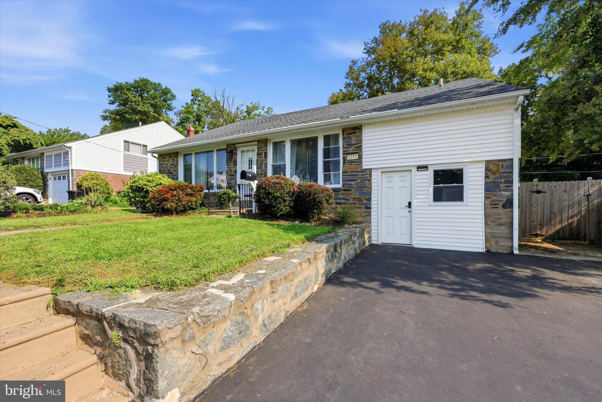 2211 RHONDA ROAD