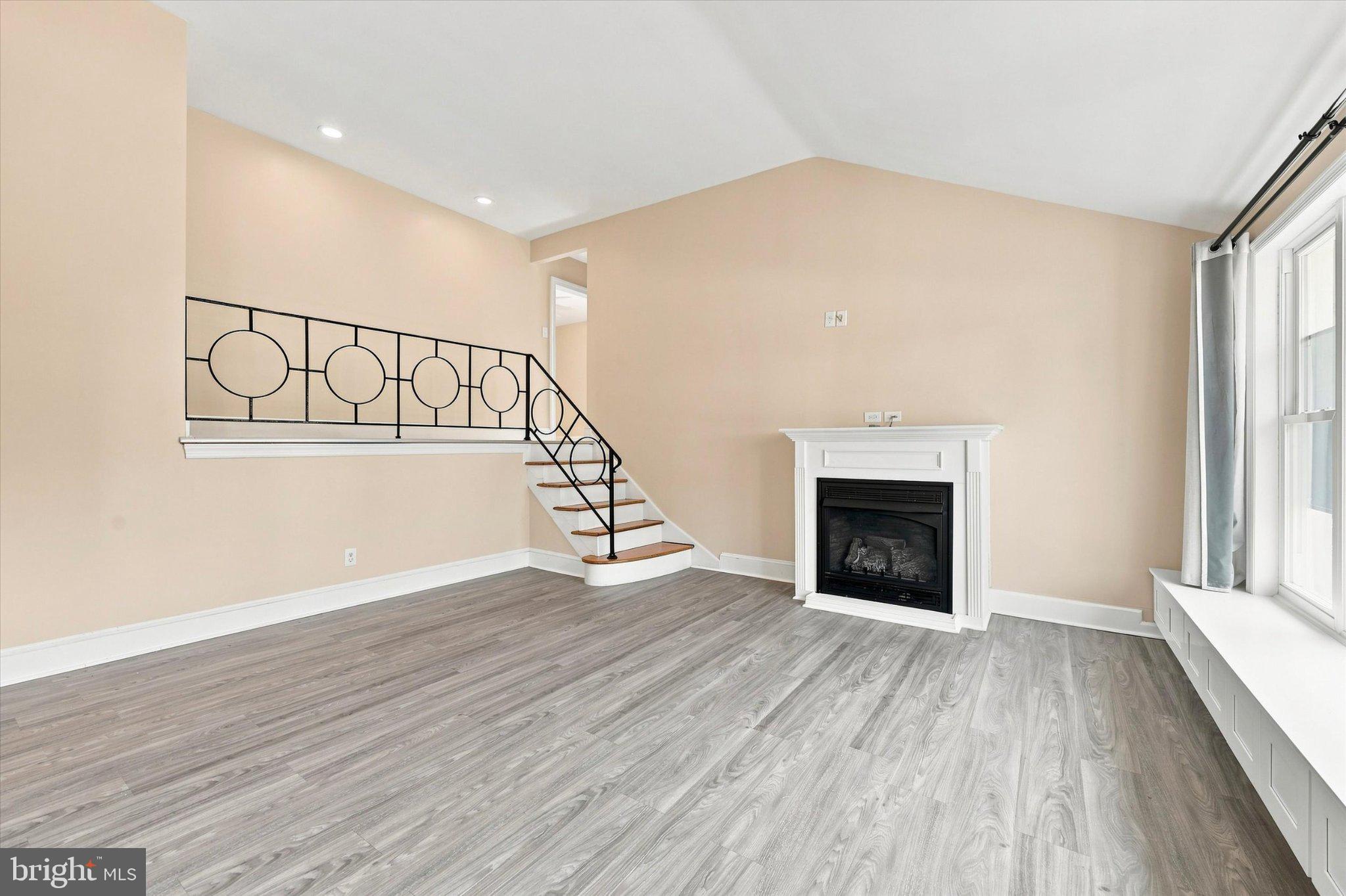 2211 RHONDA ROAD