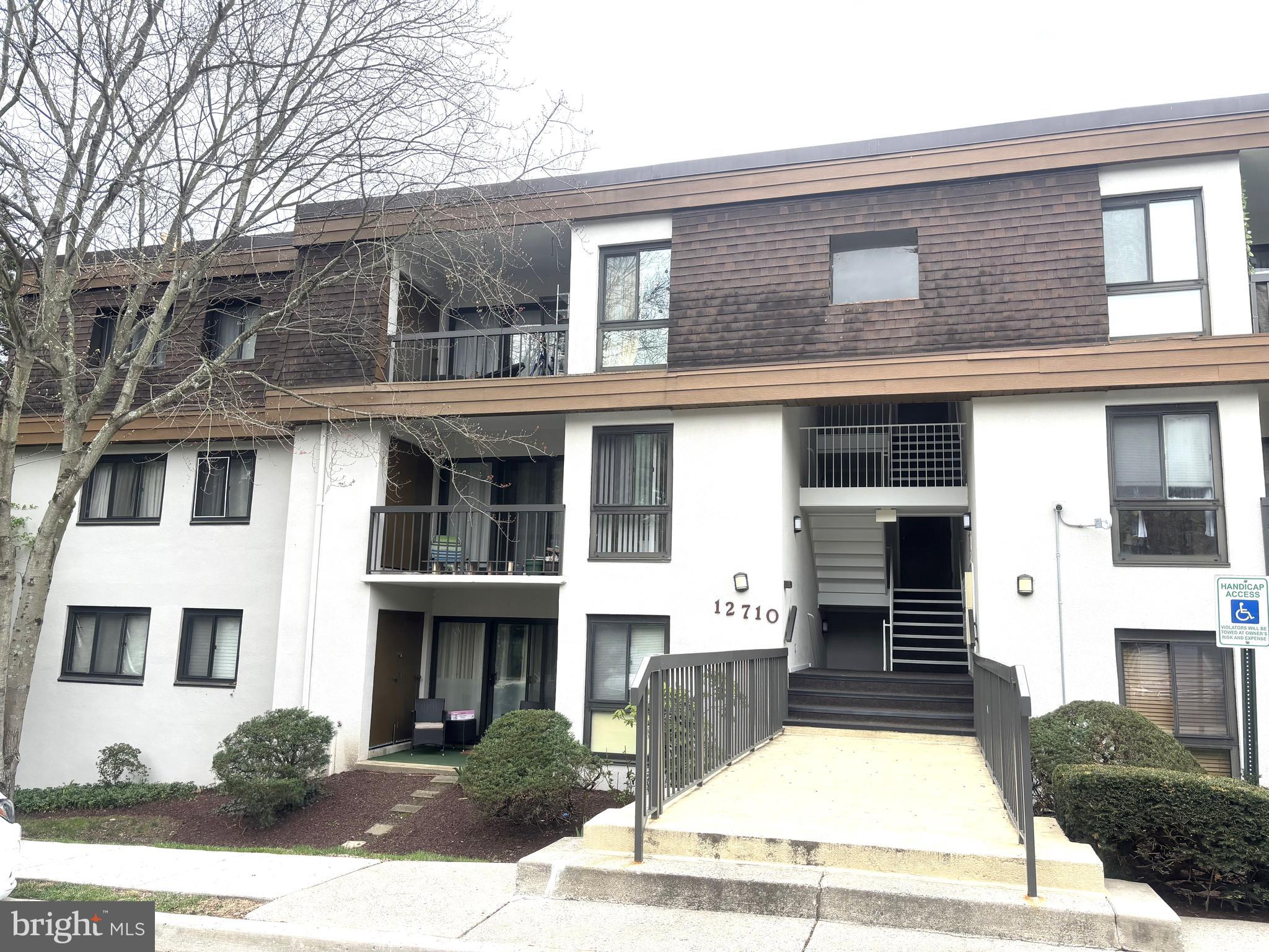 PARK TERRACE COND - Residential Lease