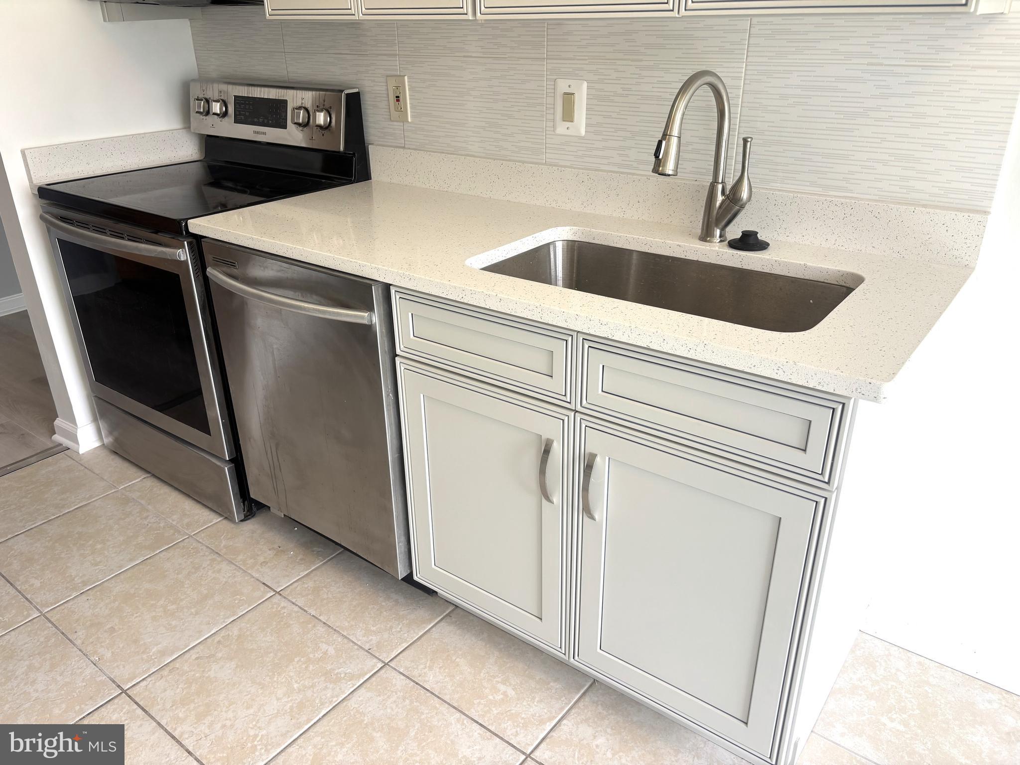 PARK TERRACE COND - Residential Lease