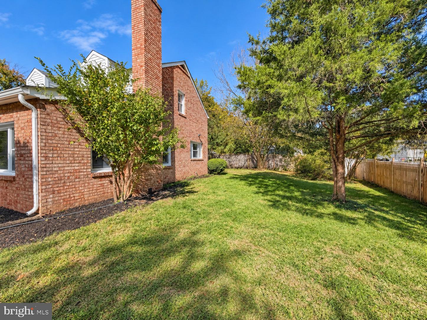 2583 OAK GLEN WAY