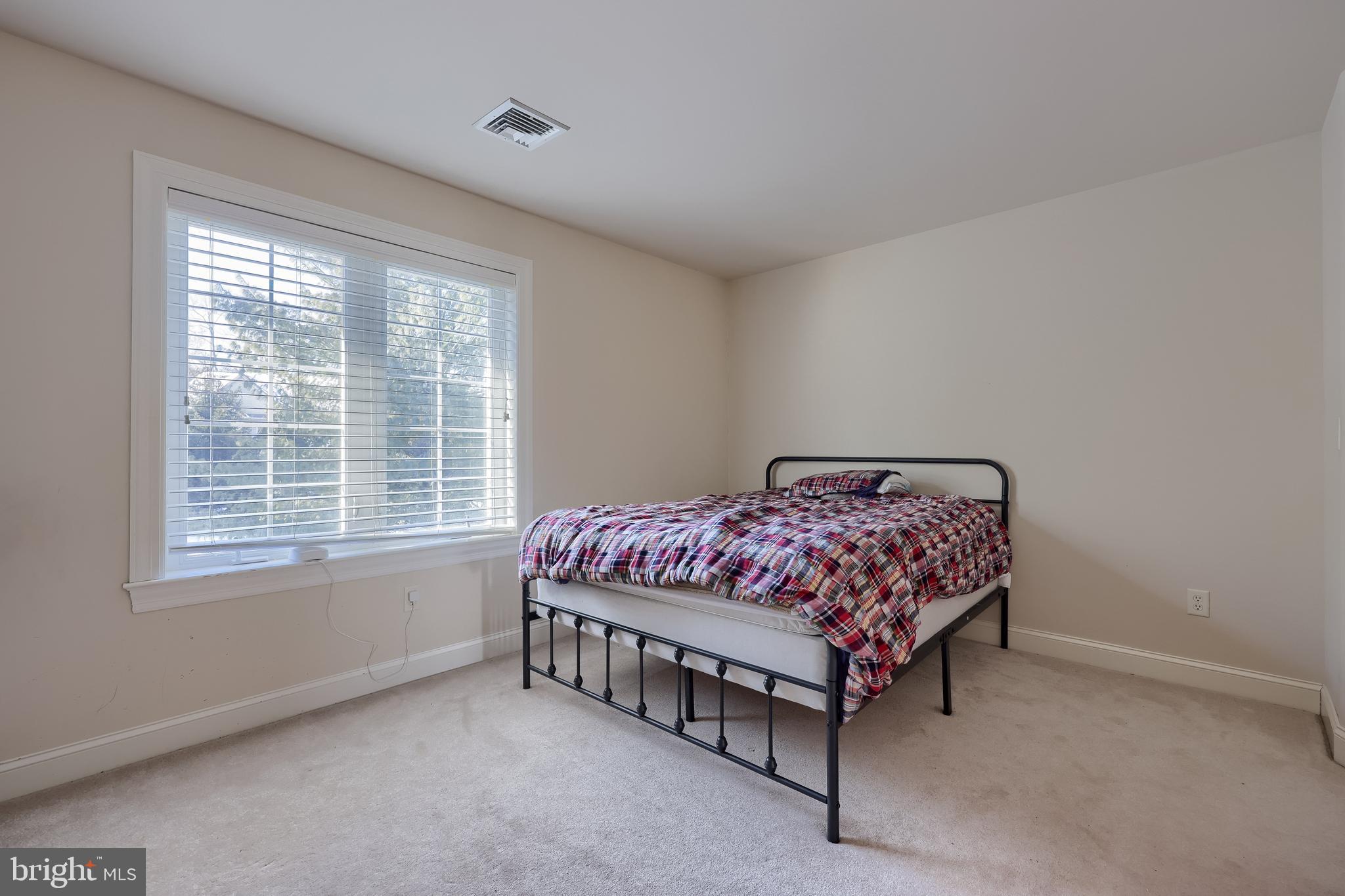 COLONY CHASE - Residential