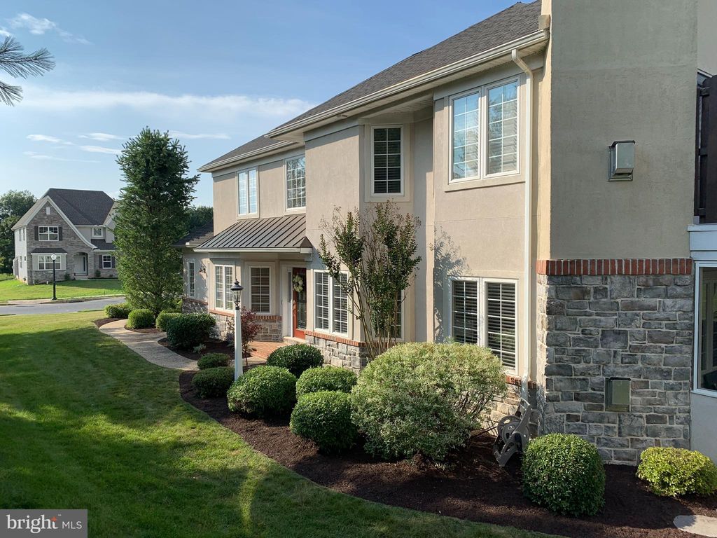 Photo of 224 Settlers Bend, LANCASTER, PA 17601 (MLS # PALA2081396)