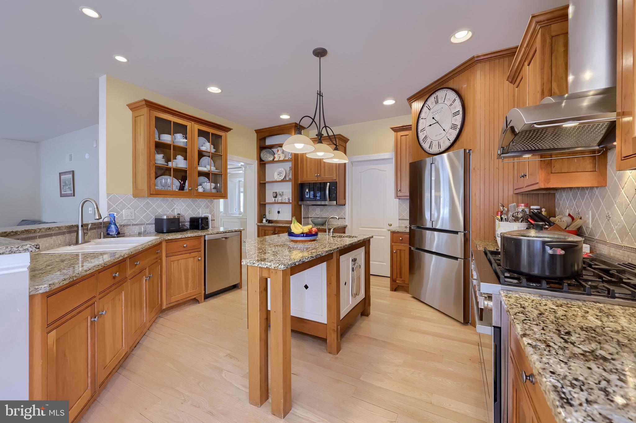 COLONY CHASE - Residential