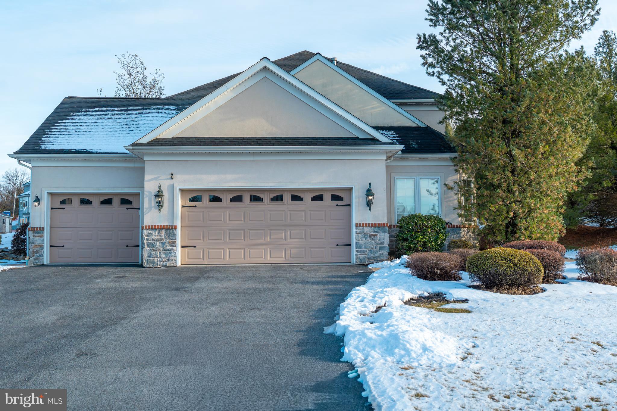 COLONY CHASE - Residential