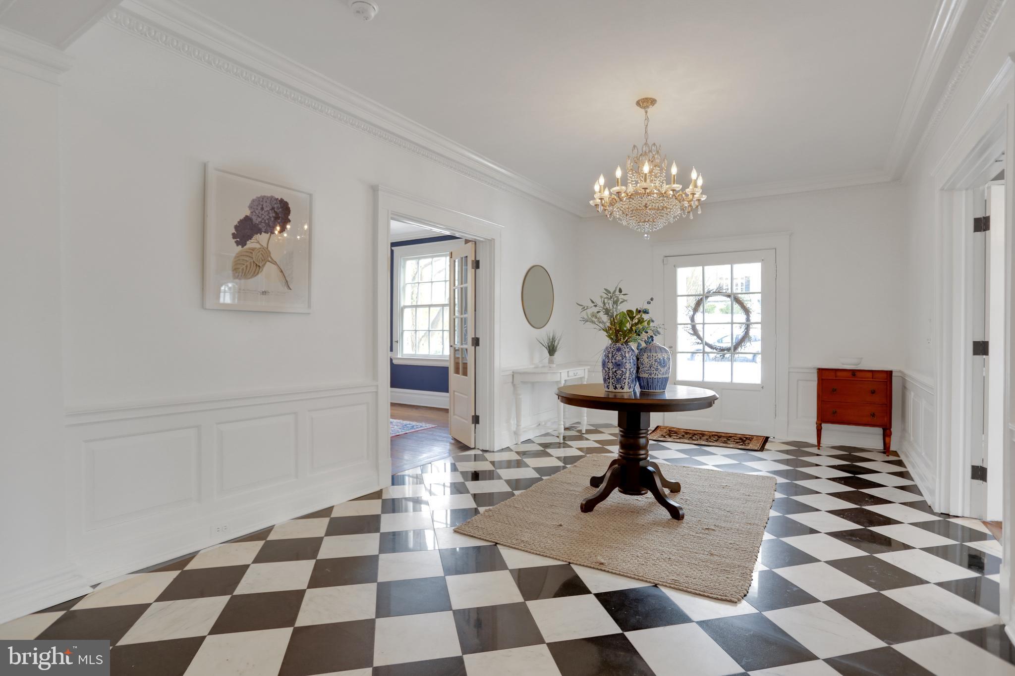 ROLAND PARK - Residential