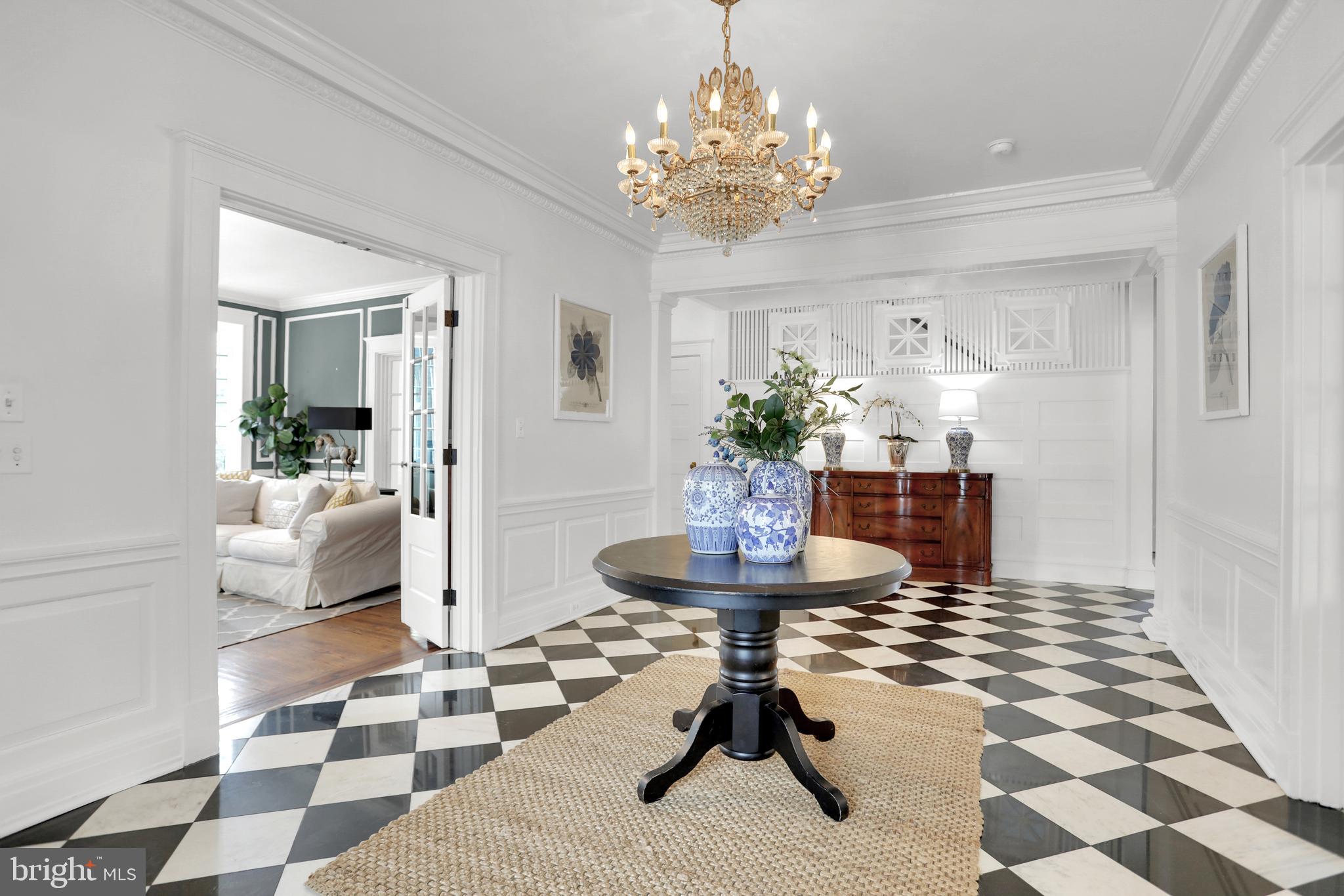 ROLAND PARK - Residential