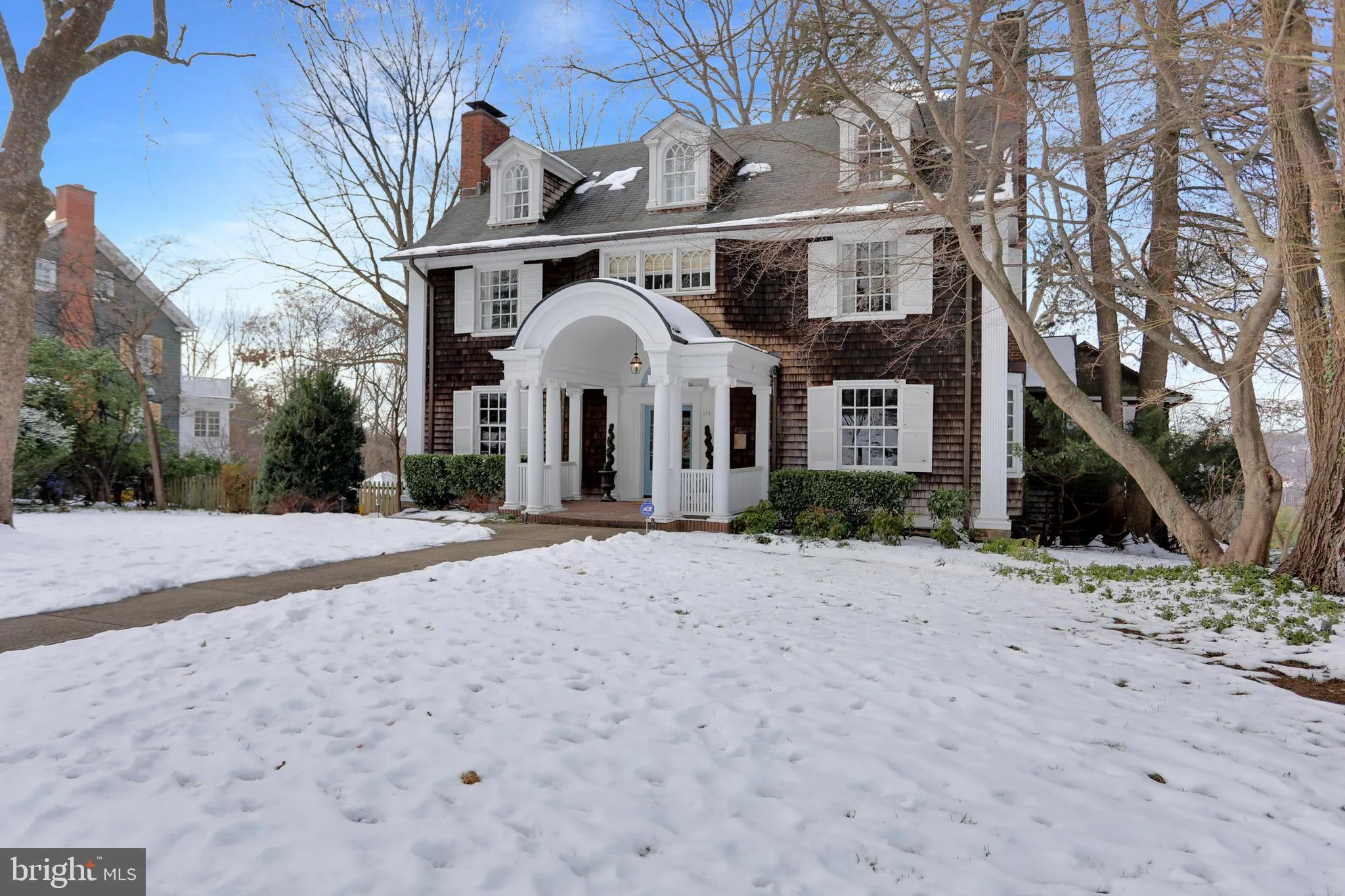 Baltimore, Maryland 21210, United States, 6 Bedrooms Bedrooms, ,5 BathroomsBathrooms,Residential,Pending,24322