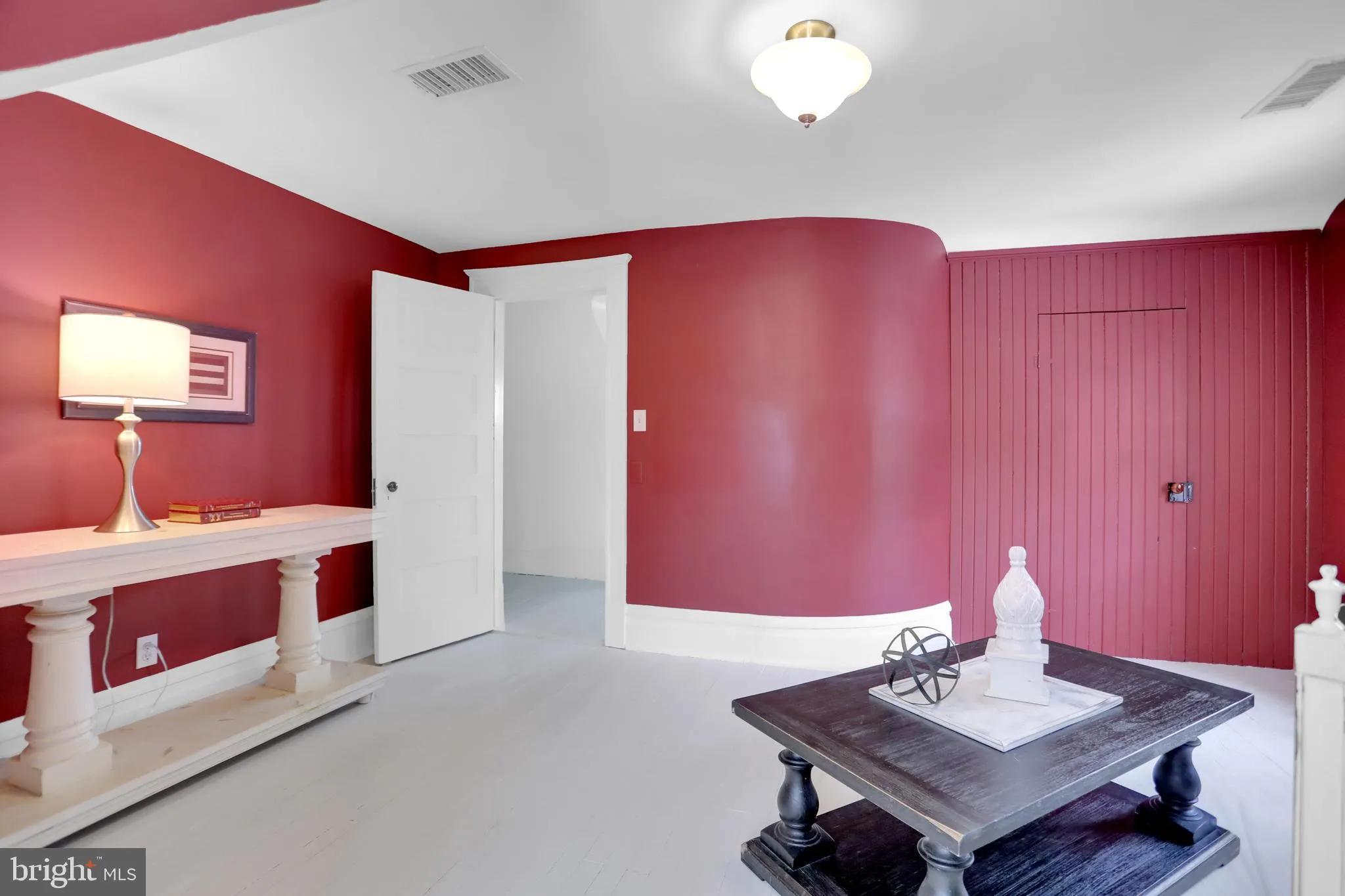 Baltimore, Maryland 21210, United States, 6 Bedrooms Bedrooms, ,5 BathroomsBathrooms,Residential,Pending,24322