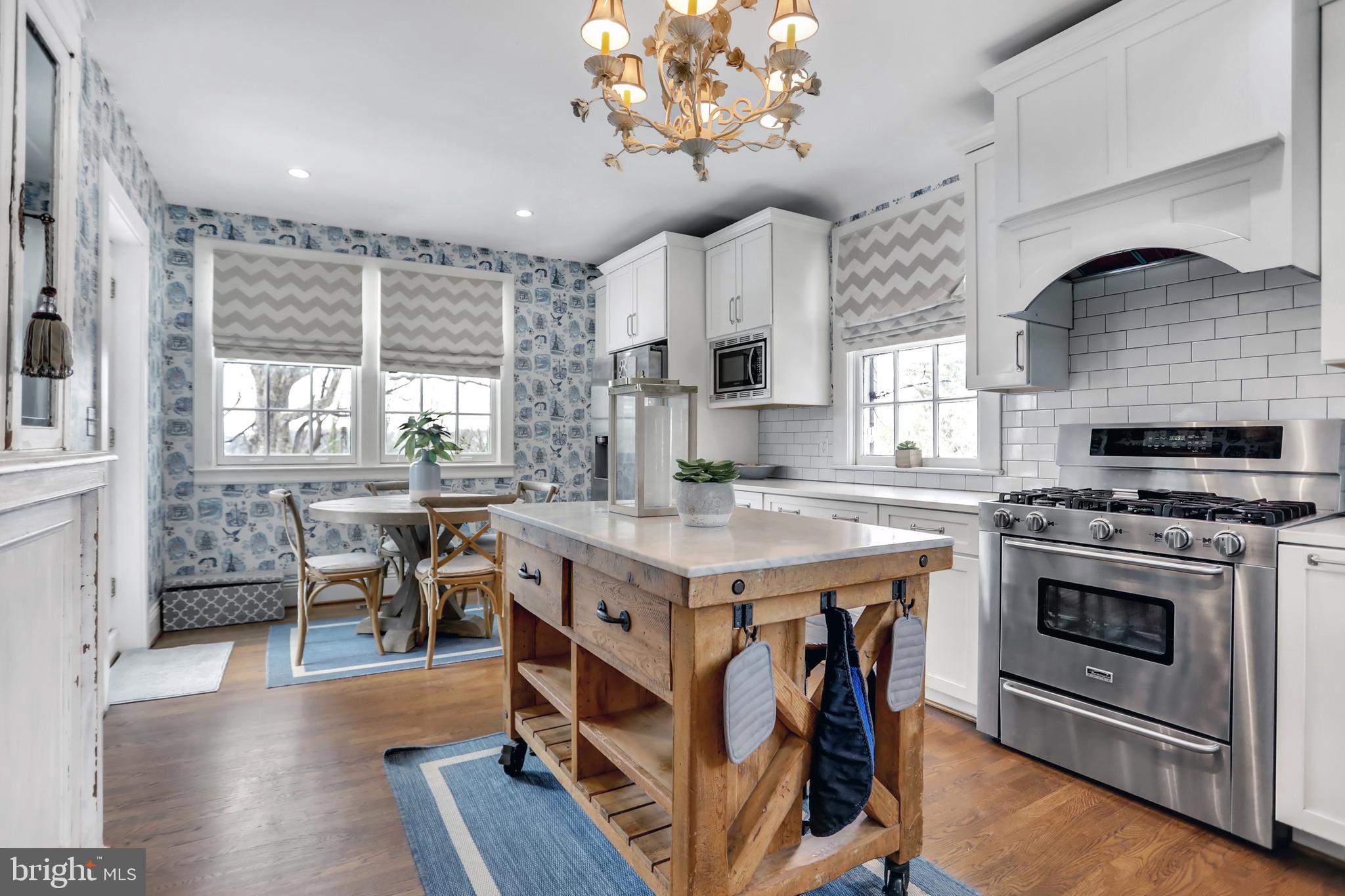 ROLAND PARK - Residential