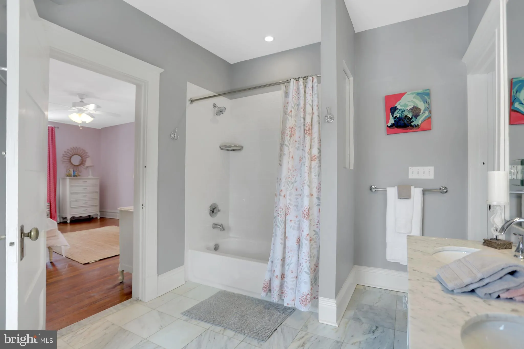 Baltimore, Maryland 21210, United States, 6 Bedrooms Bedrooms, ,5 BathroomsBathrooms,Residential,Pending,24322