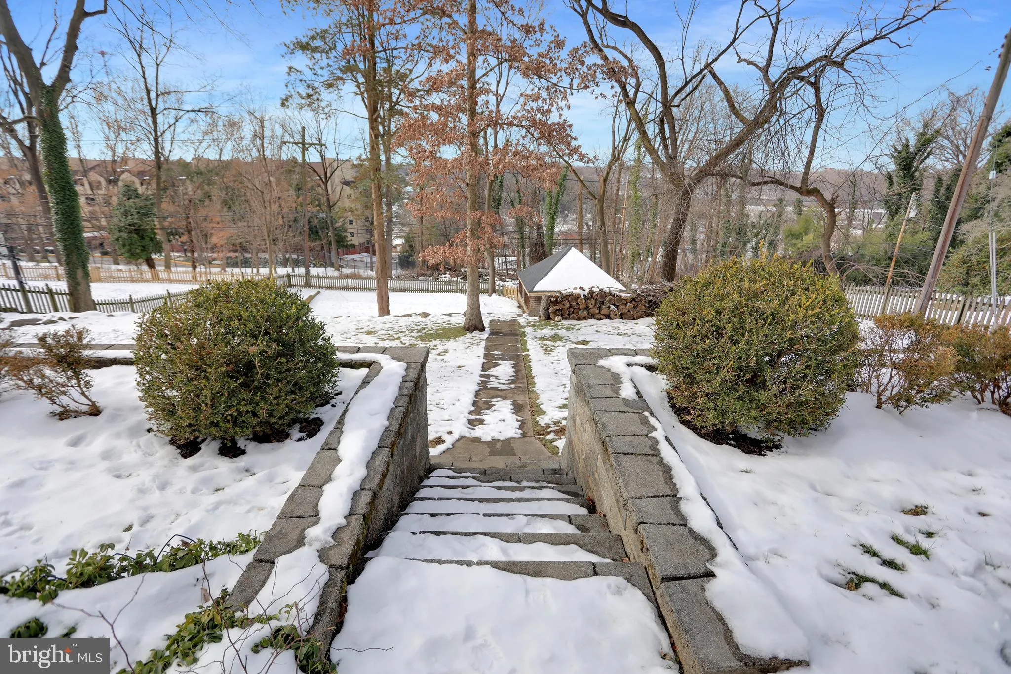 Baltimore, Maryland 21210, United States, 6 Bedrooms Bedrooms, ,5 BathroomsBathrooms,Residential,Pending,24322