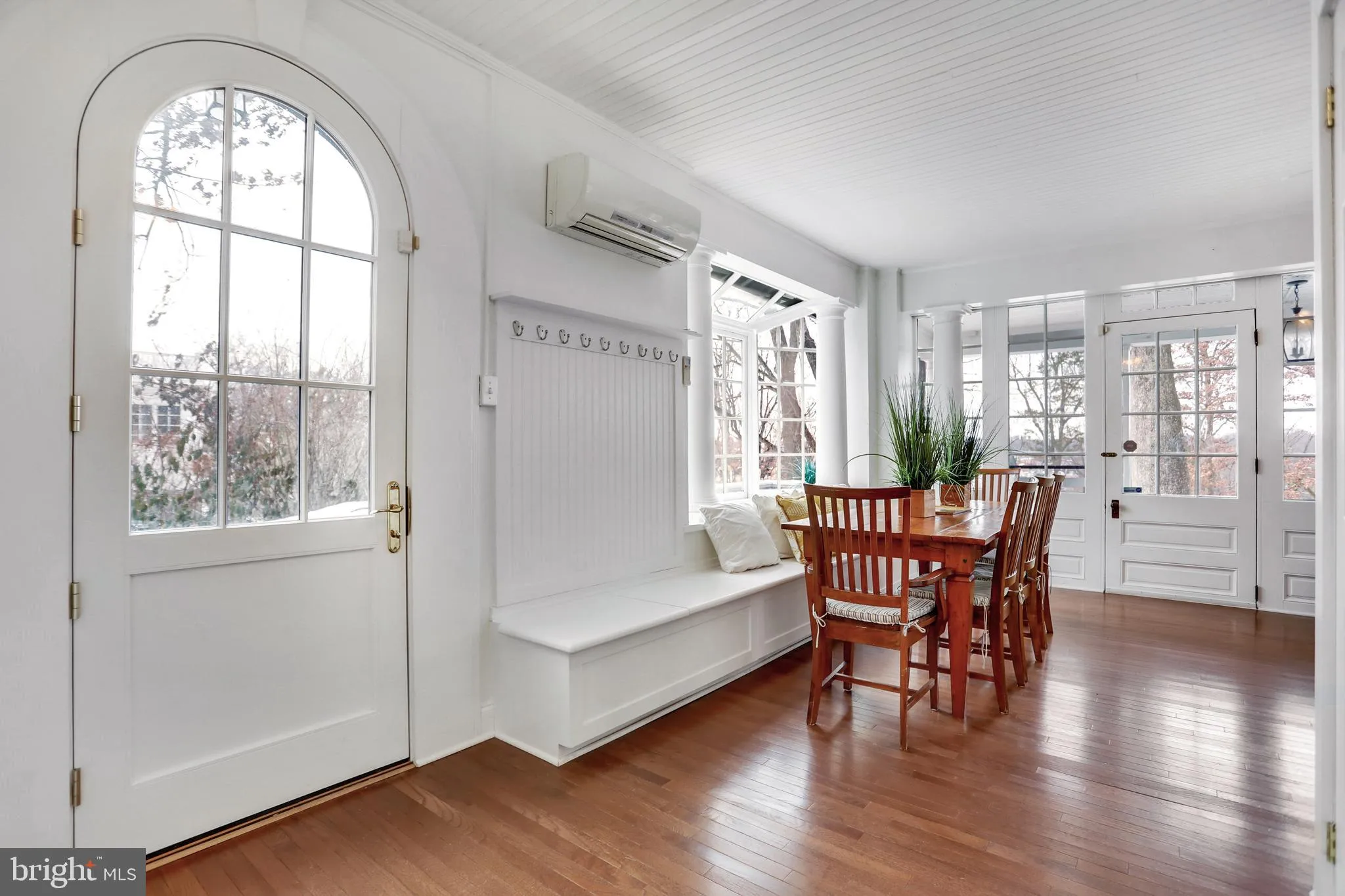 Baltimore, Maryland 21210, United States, 6 Bedrooms Bedrooms, ,5 BathroomsBathrooms,Residential,Pending,24322