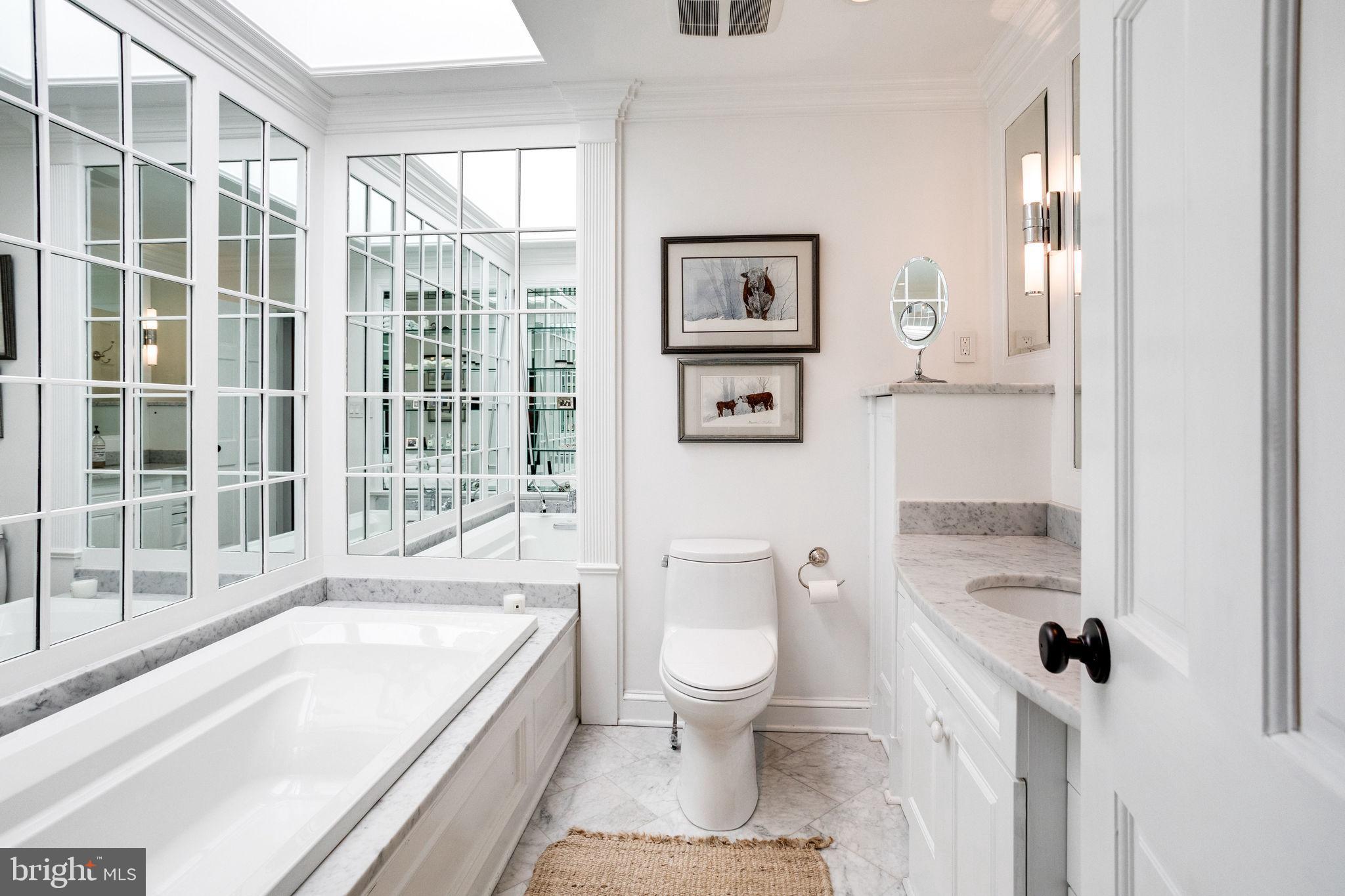 OLD TOWN ALEXANDRIA - Residential