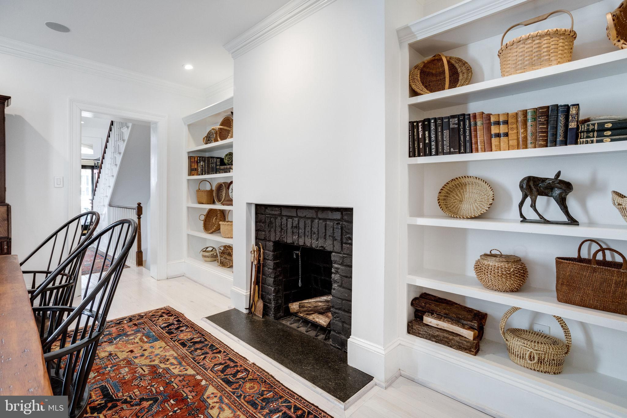 OLD TOWN ALEXANDRIA - Residential