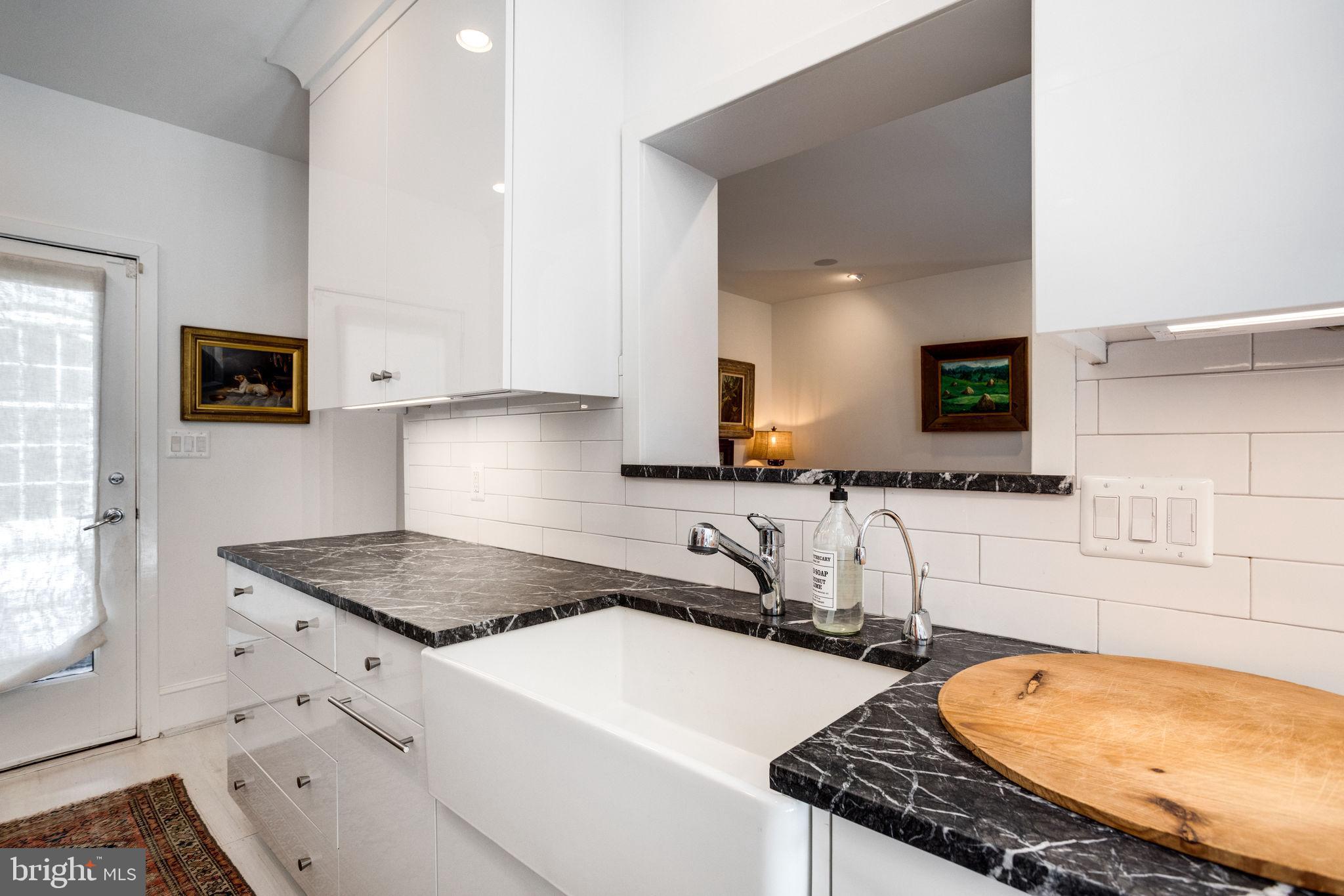 OLD TOWN ALEXANDRIA - Residential