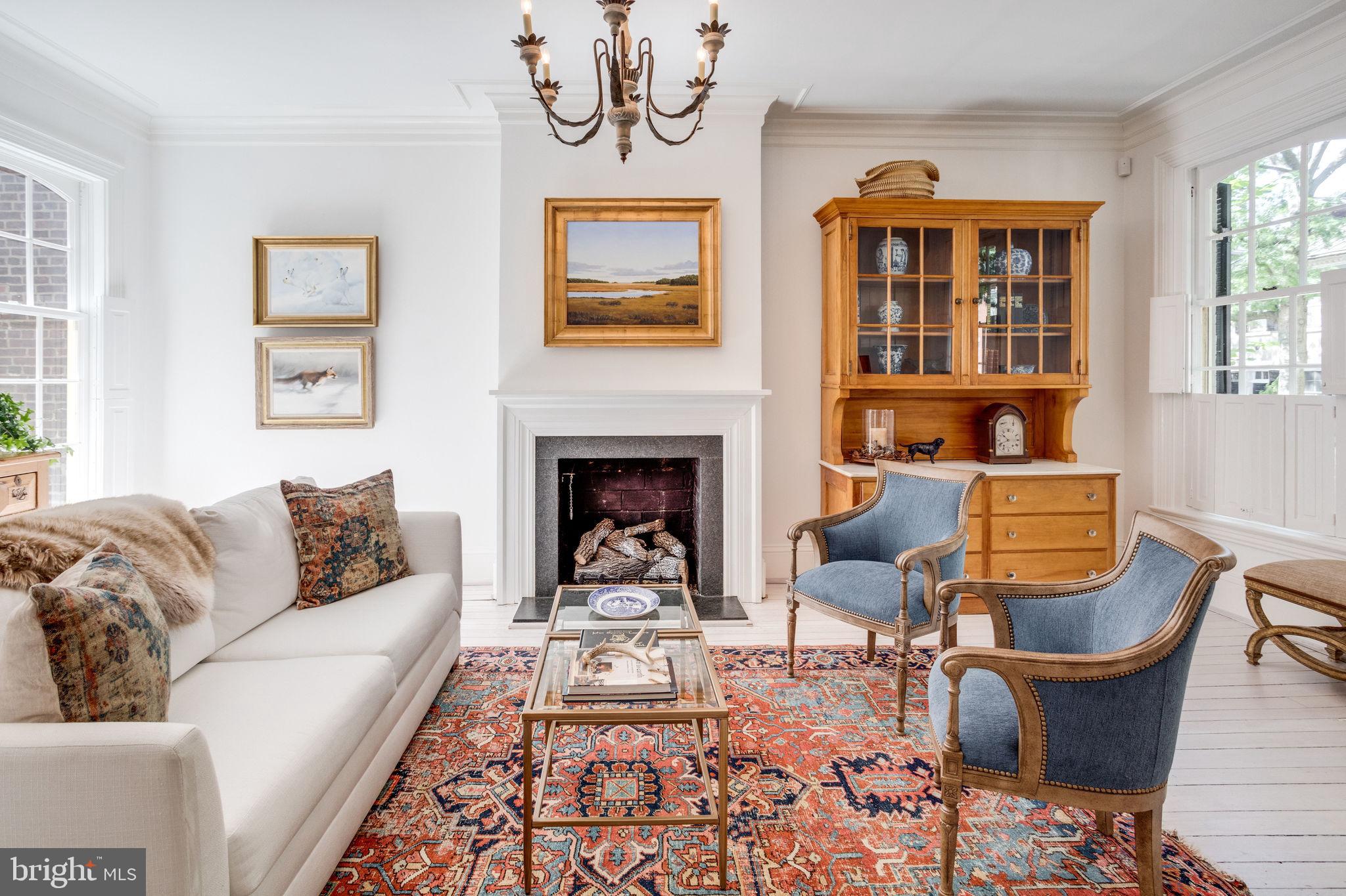 OLD TOWN ALEXANDRIA - Residential