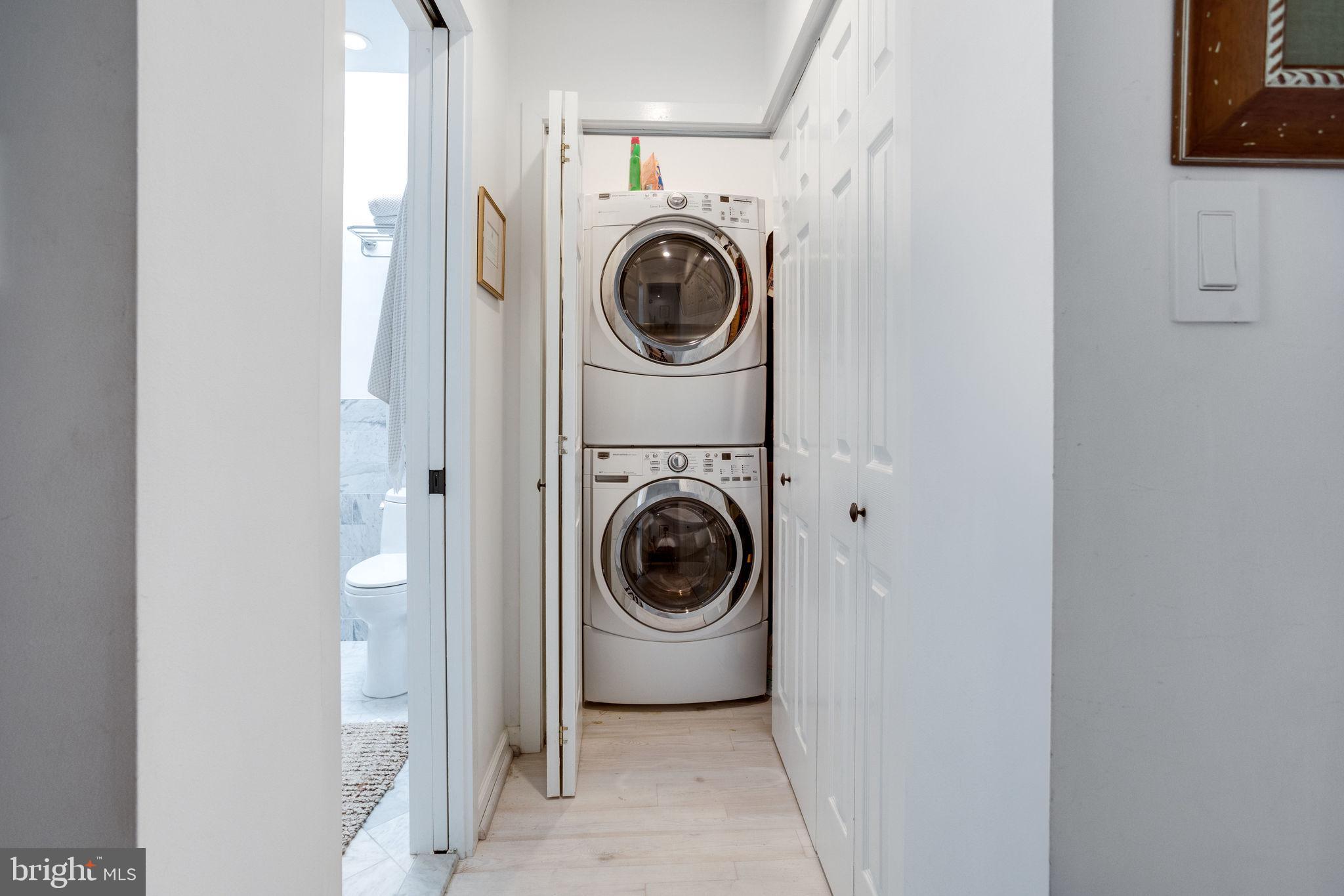 OLD TOWN ALEXANDRIA - Residential