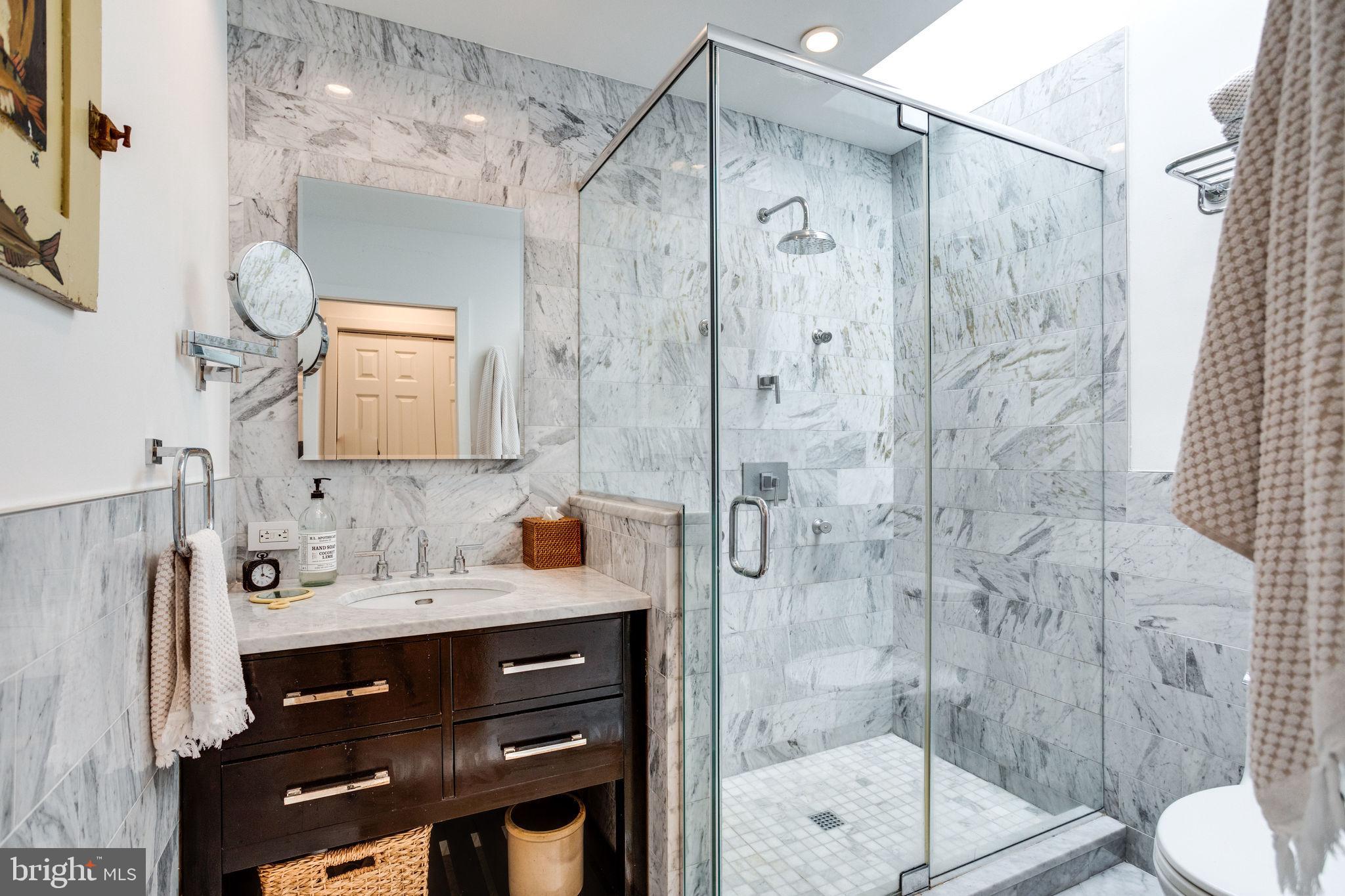 OLD TOWN ALEXANDRIA - Residential