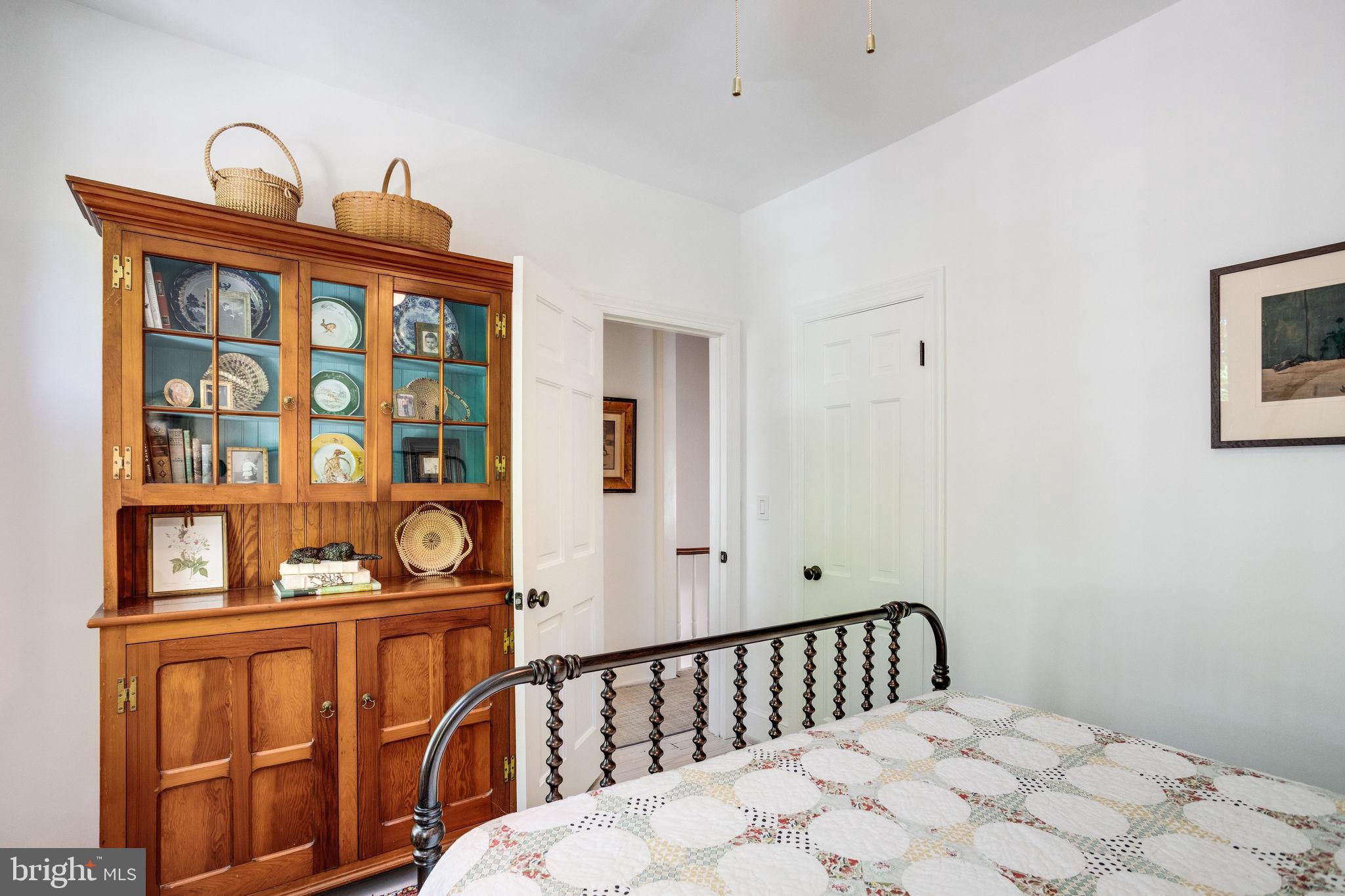 OLD TOWN ALEXANDRIA - Residential