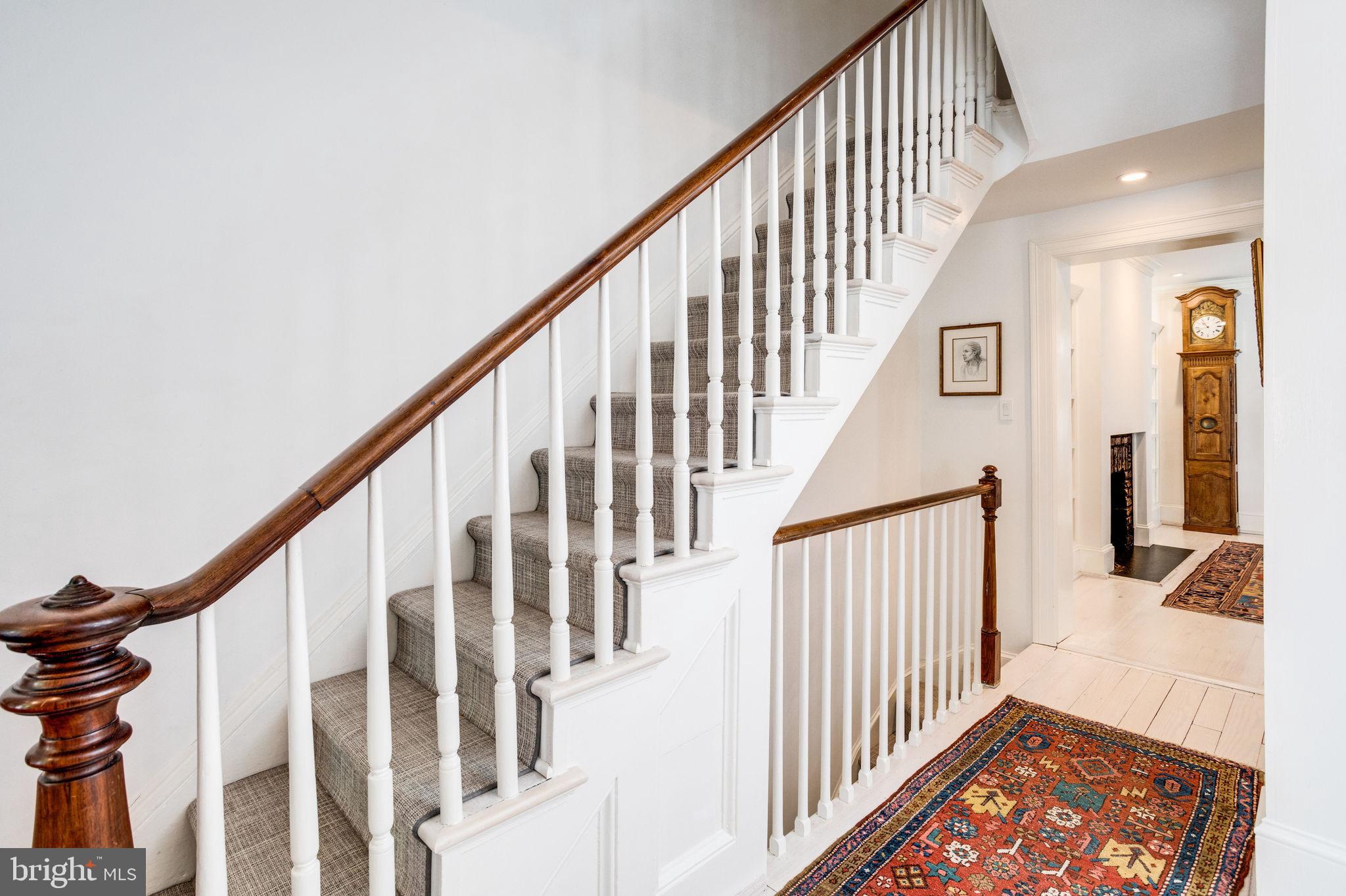 OLD TOWN ALEXANDRIA - Residential