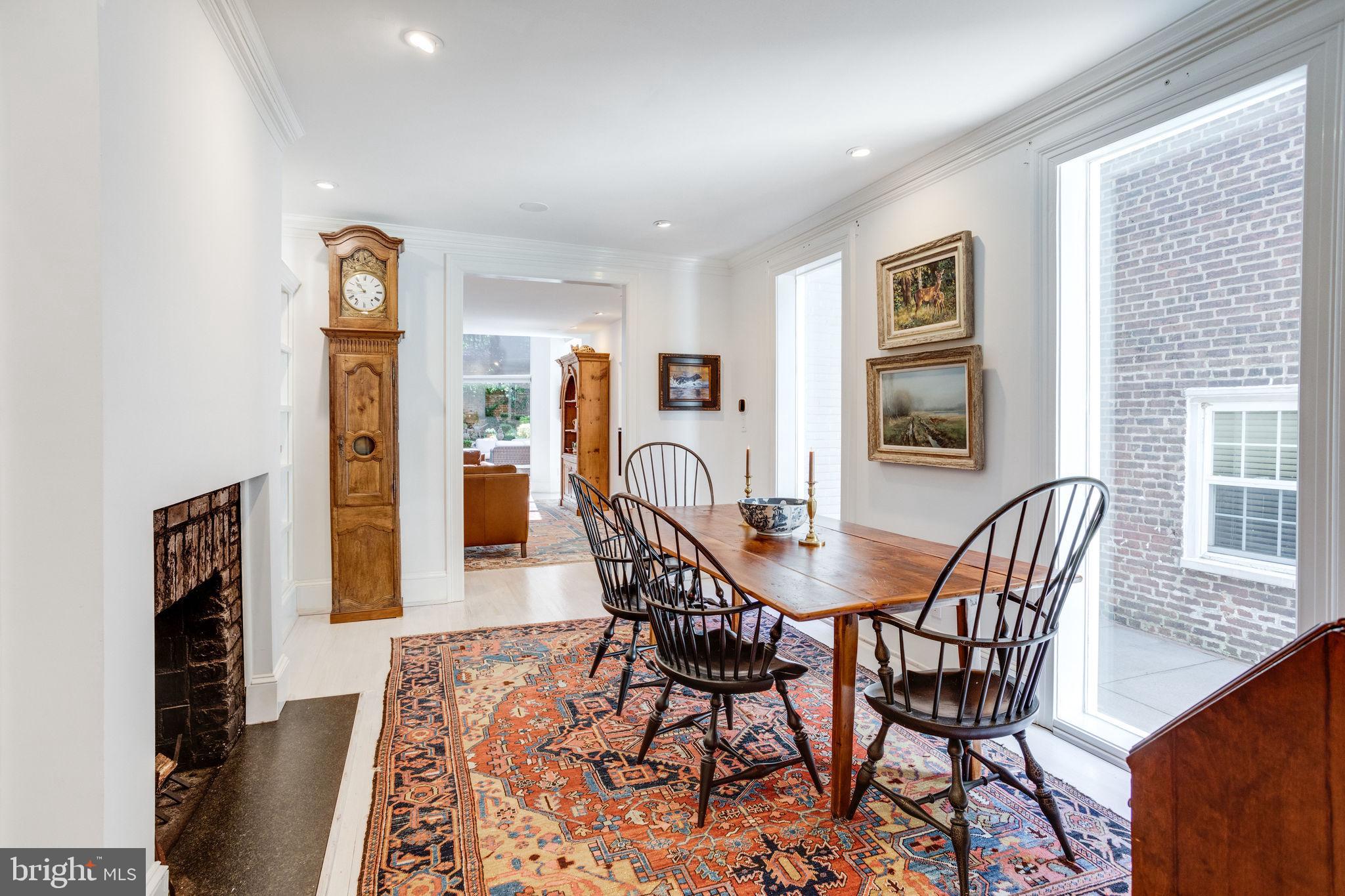 OLD TOWN ALEXANDRIA - Residential