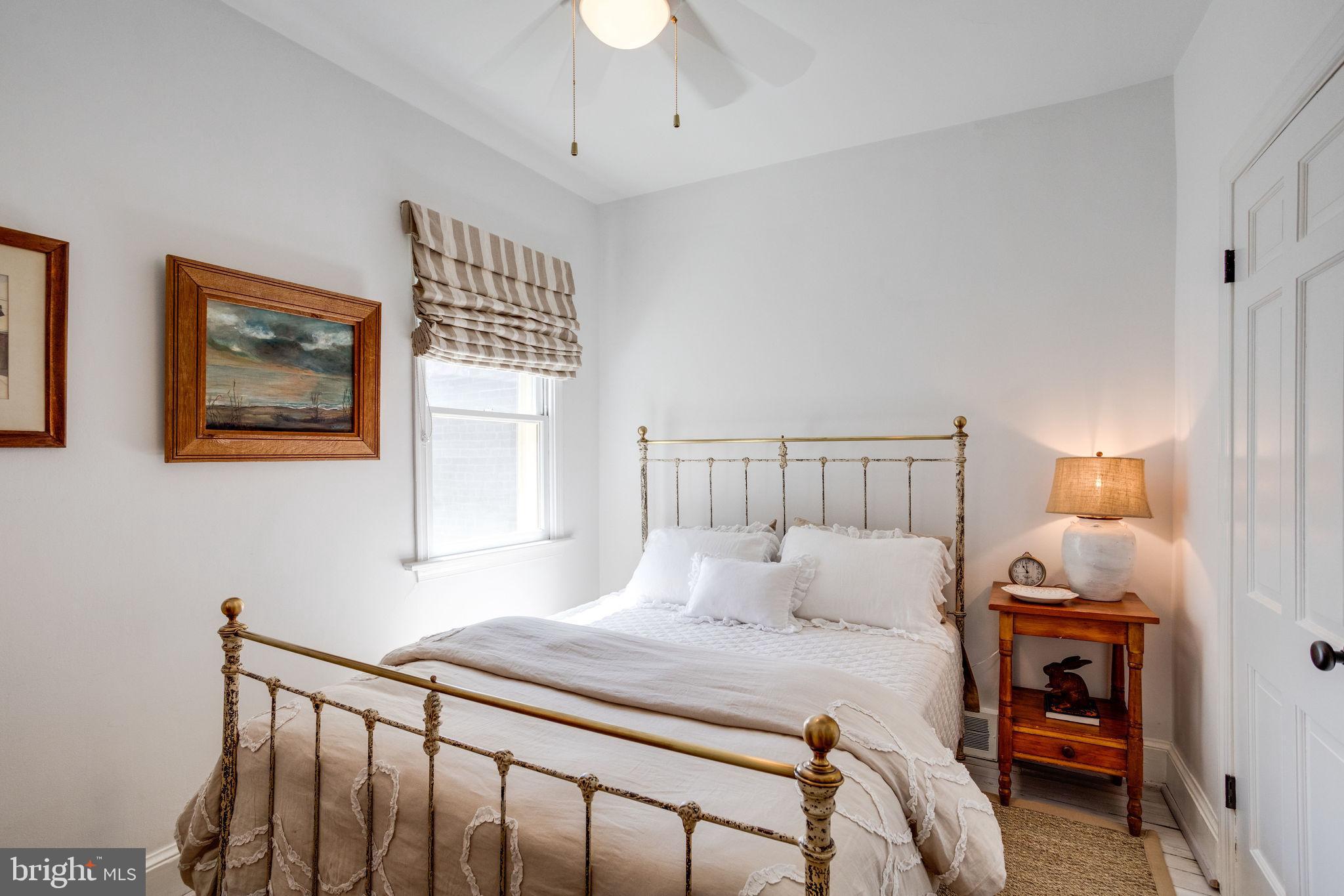 OLD TOWN ALEXANDRIA - Residential