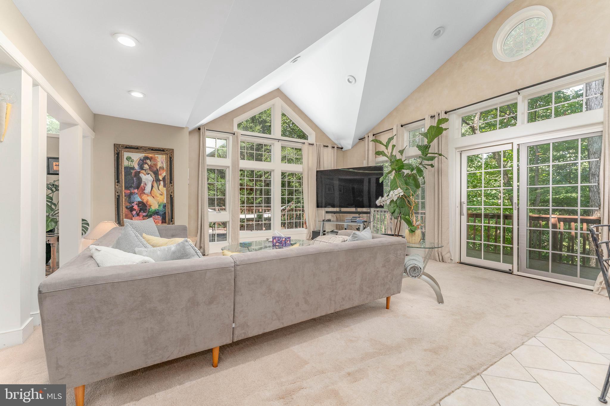 TANGLEWOOD - Residential