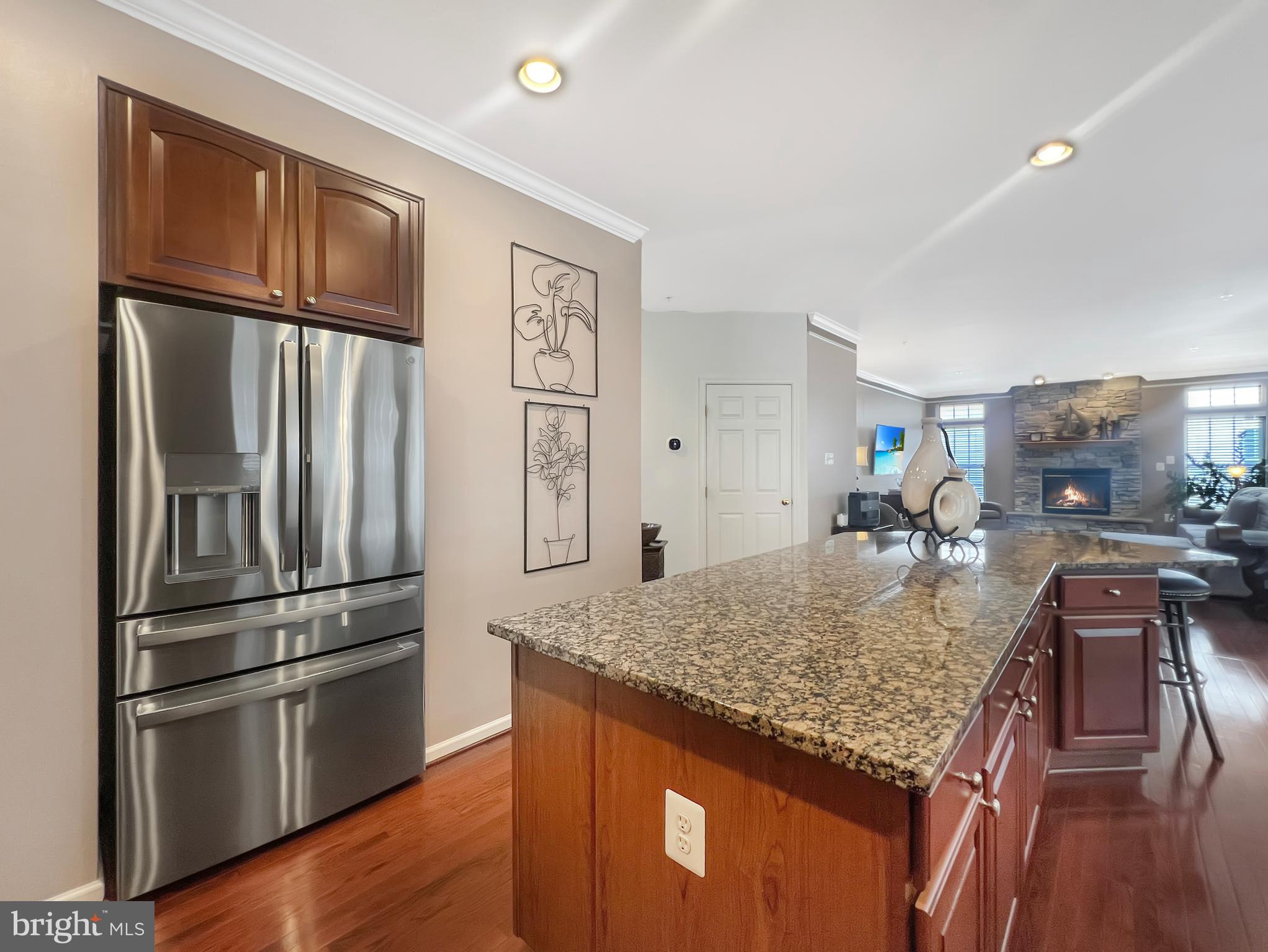 MARLBORO RIDING - Residential