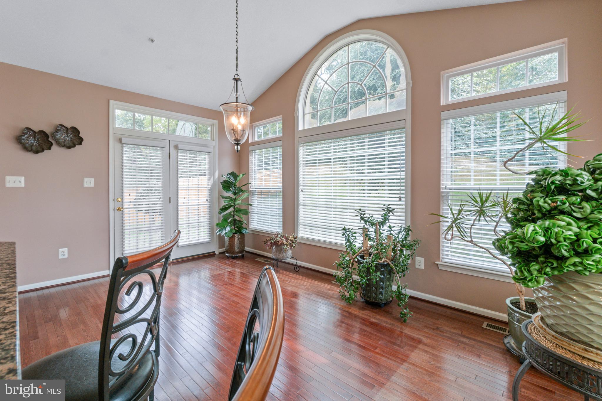 MARLBORO RIDING - Residential