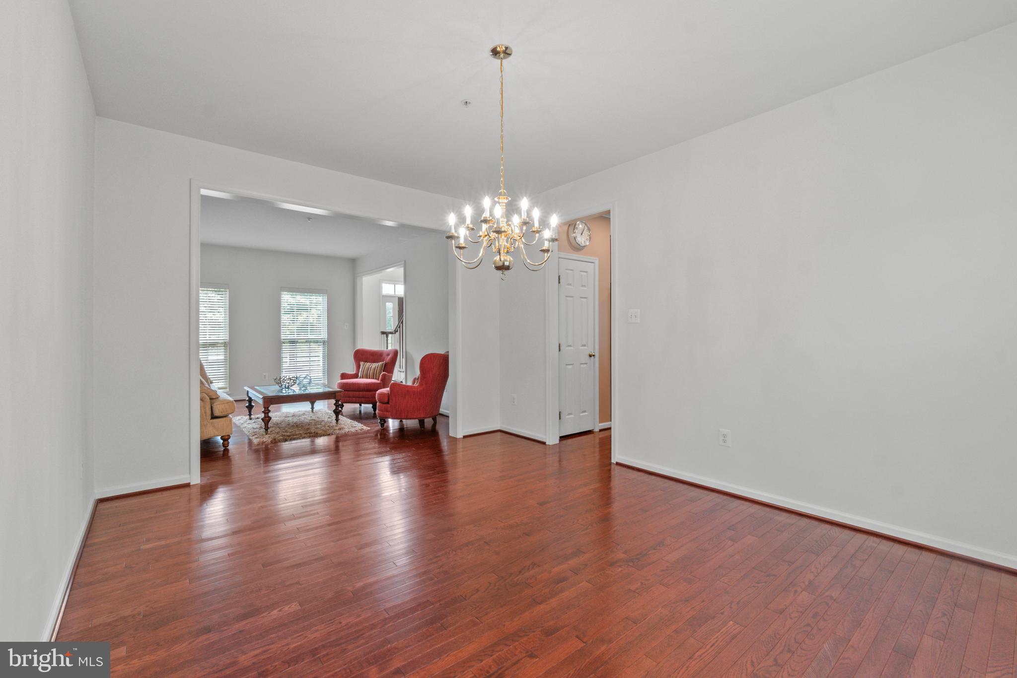 MARLBORO RIDING - Residential