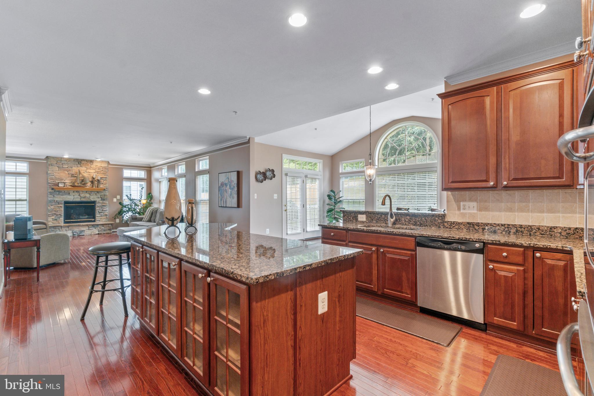 MARLBORO RIDING - Residential