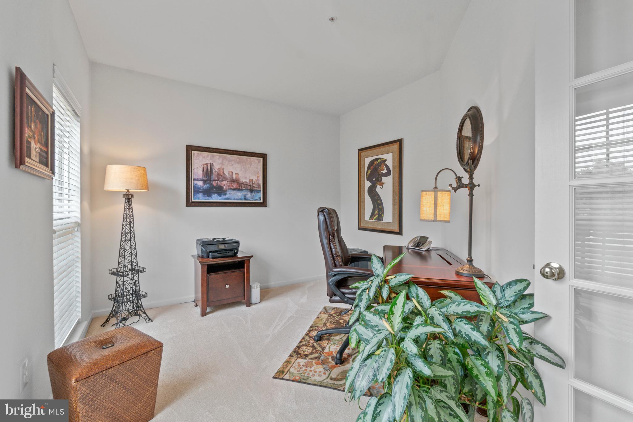 MARLBORO RIDING - Residential