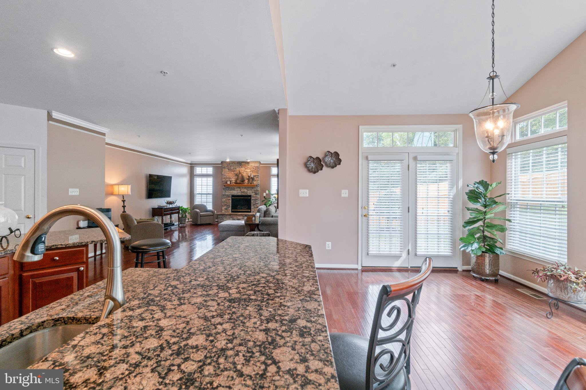 MARLBORO RIDING - Residential