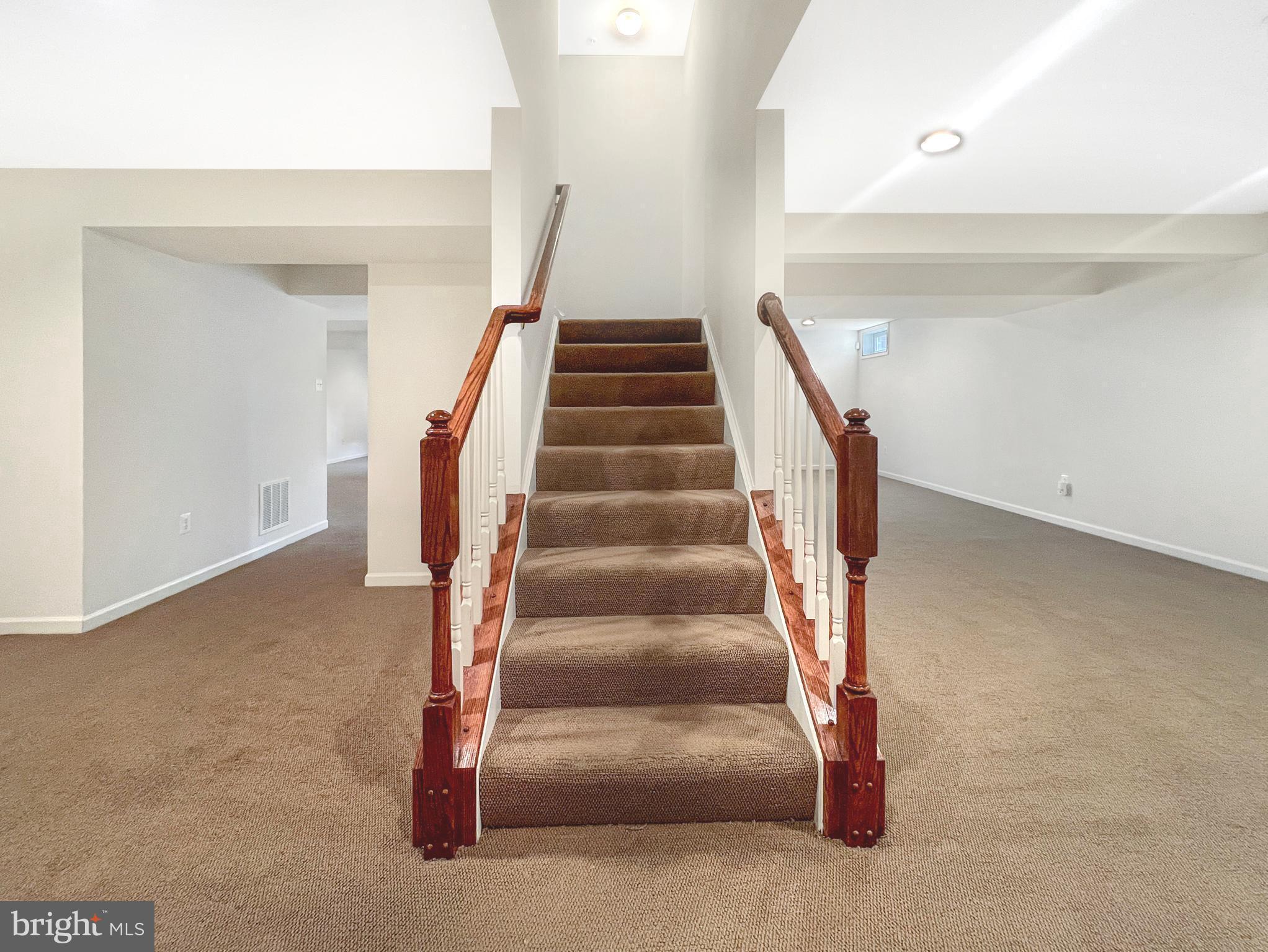 MARLBORO RIDING - Residential